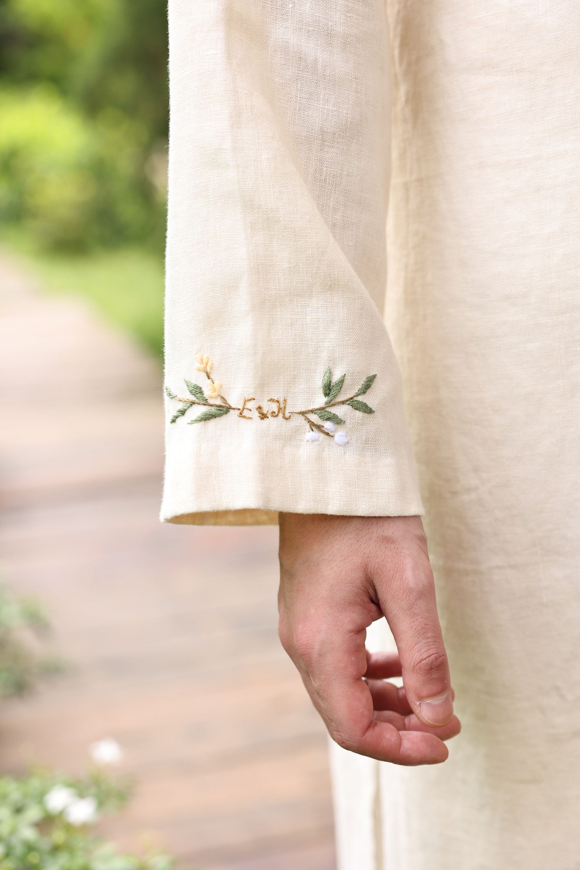 Hand-embroidered ao dai Vietnam for men