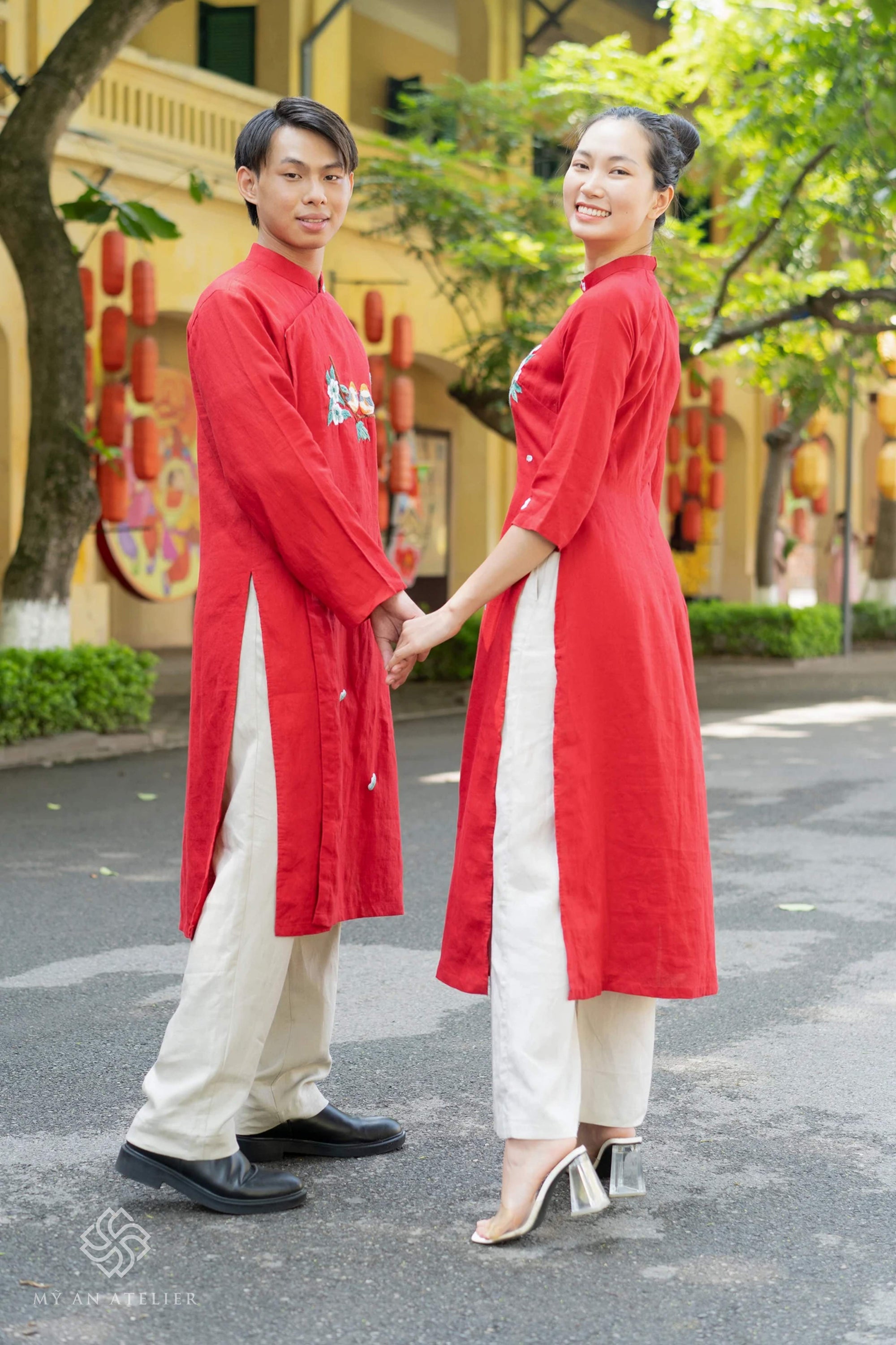 Hand-embroidered linen red men ao dai