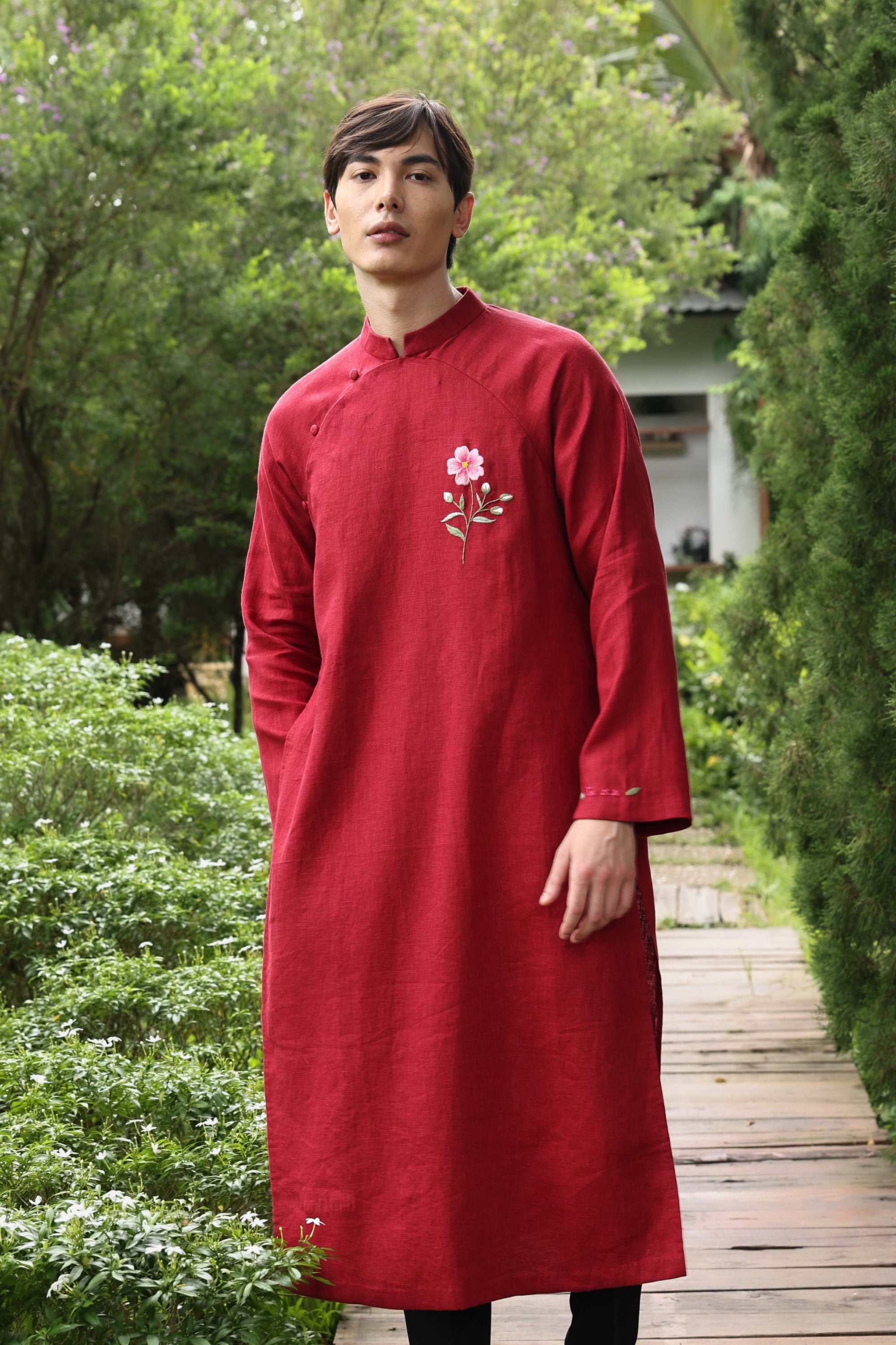 Hand-embroidered men’s long tunic