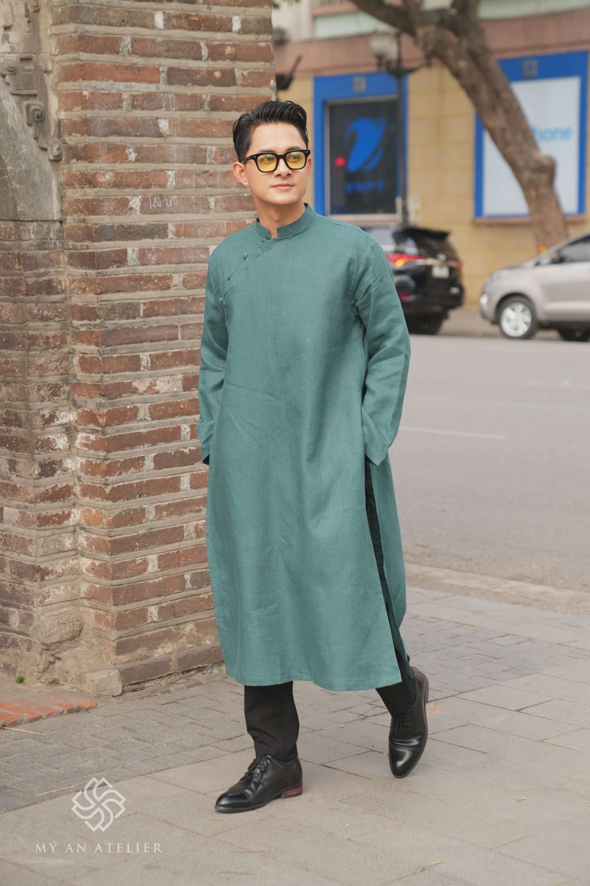 Linen Vietnamese men dress