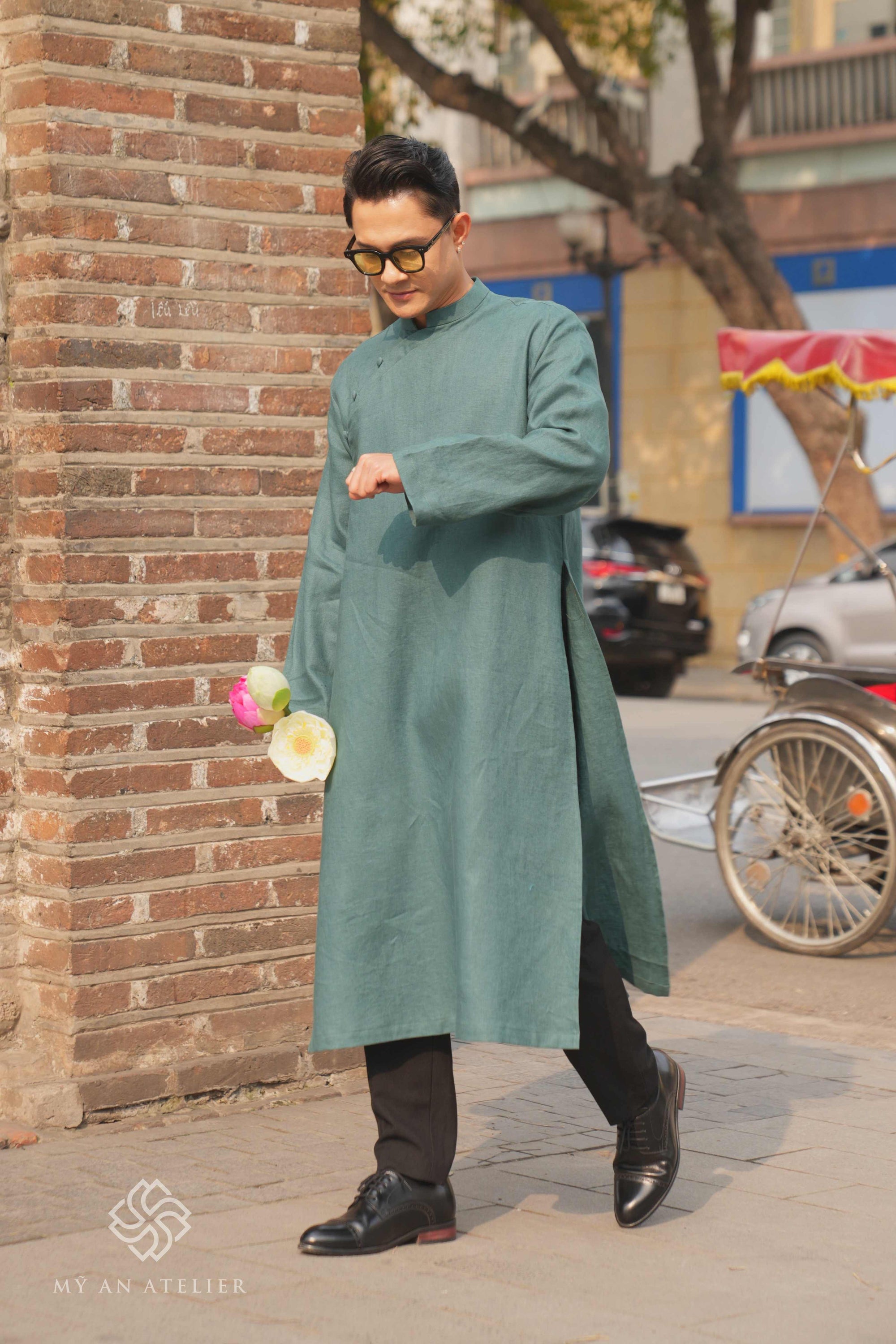 Linen Vietnamese men dress