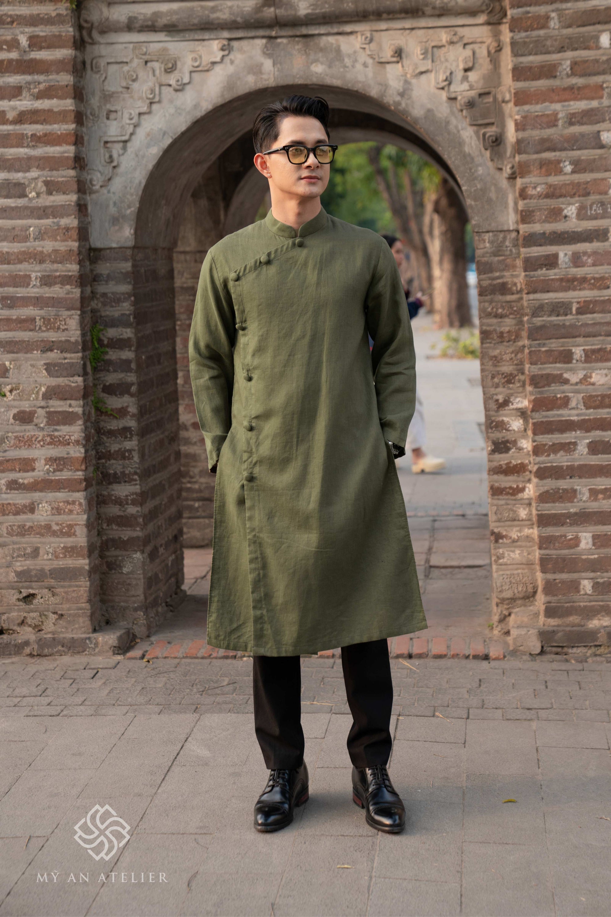 Linen male Vietnamese dress
