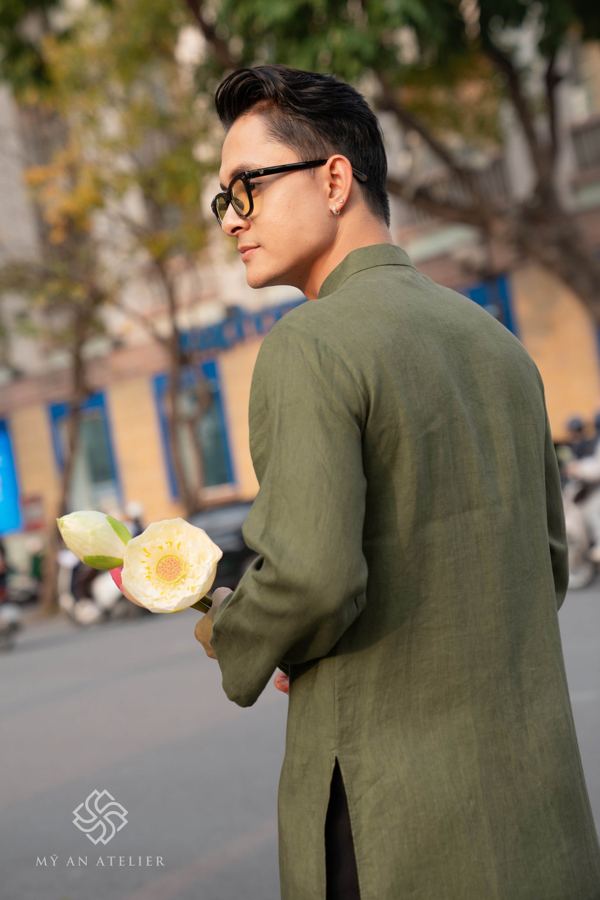 Linen male Vietnamese dress