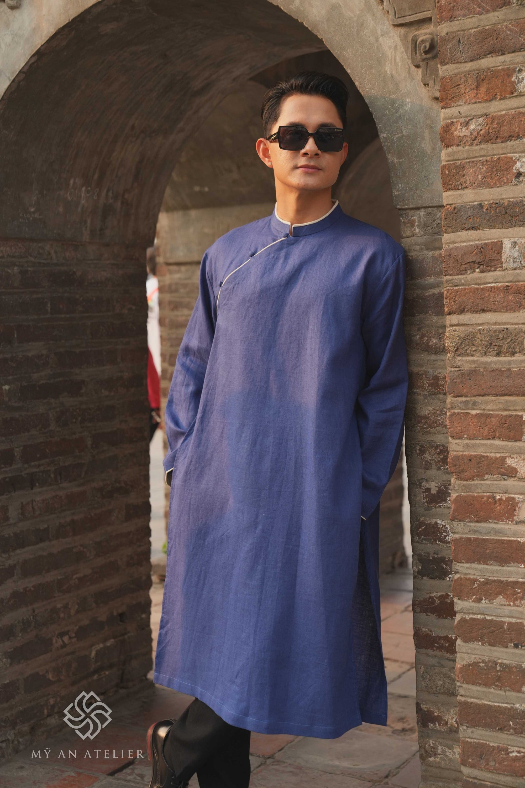 Linen men Vietnam long dress