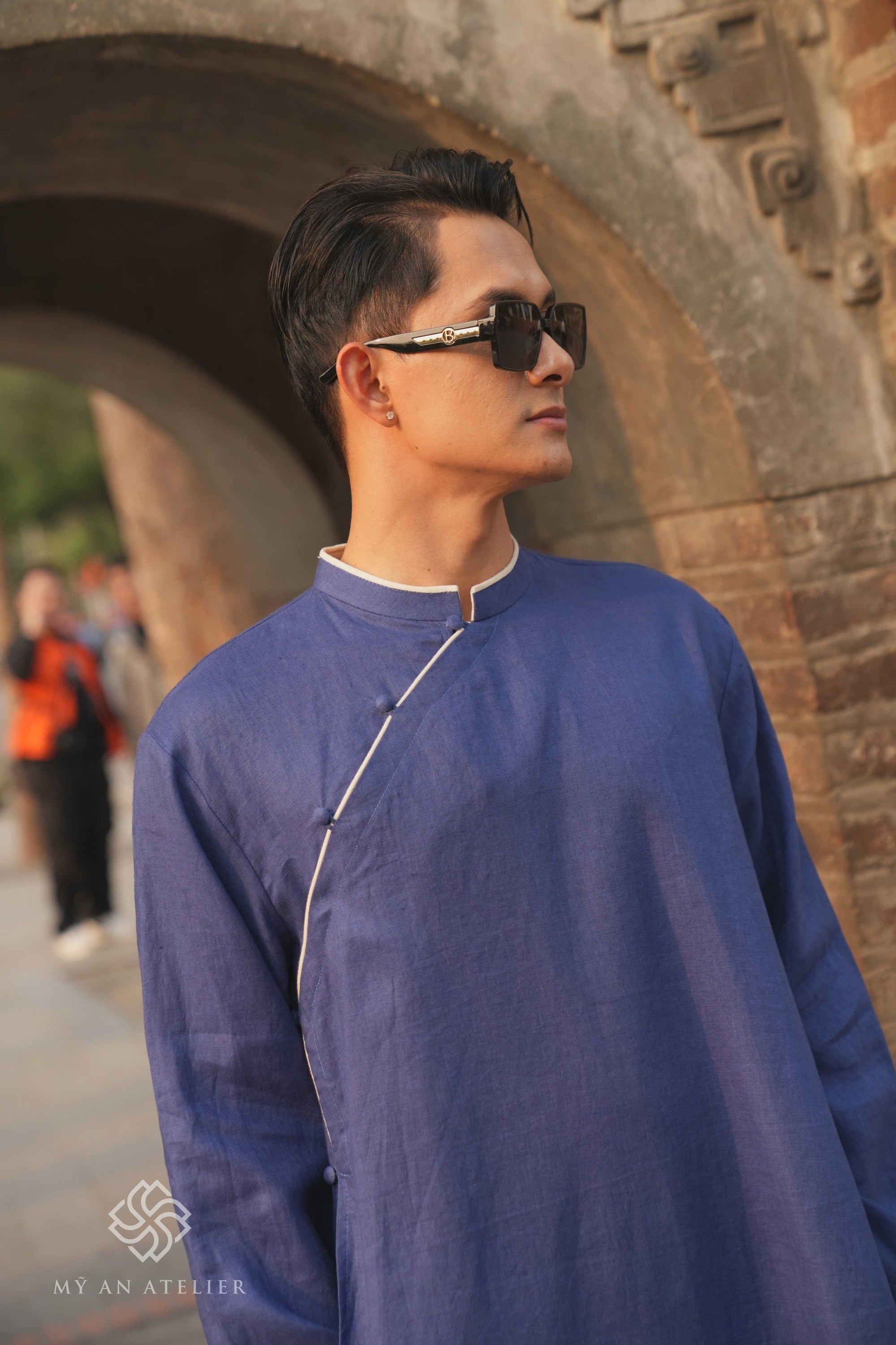 Linen men Vietnam long dress