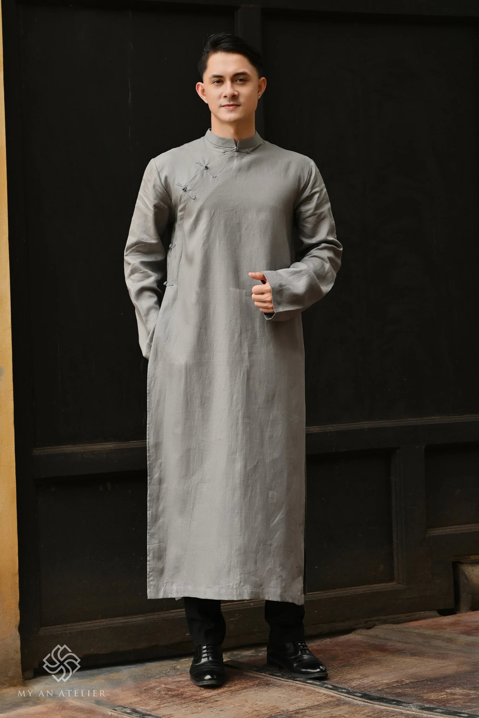 Linen men's ao dai Vietnamese dress