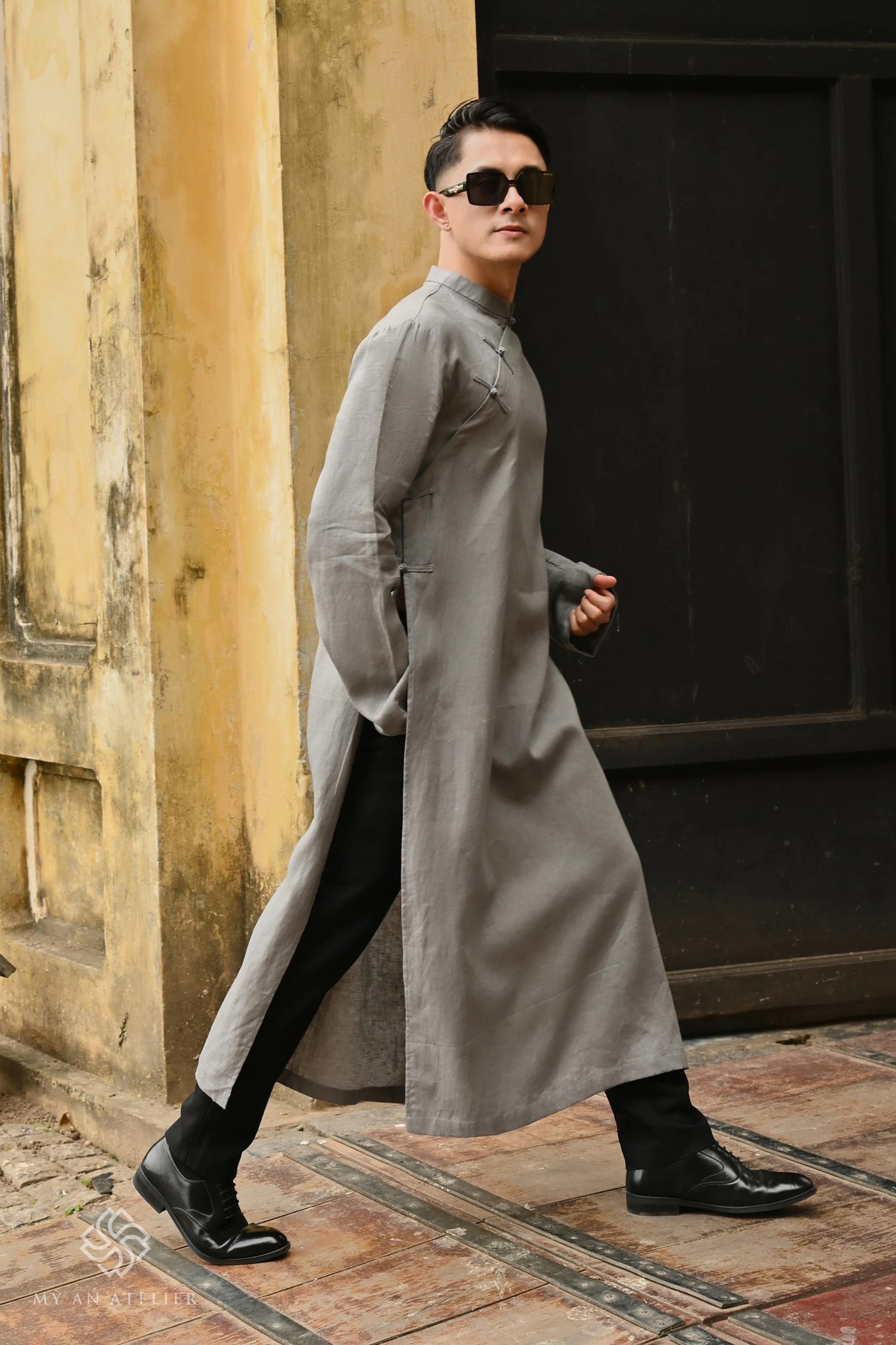 Linen men's ao dai Vietnamese dress