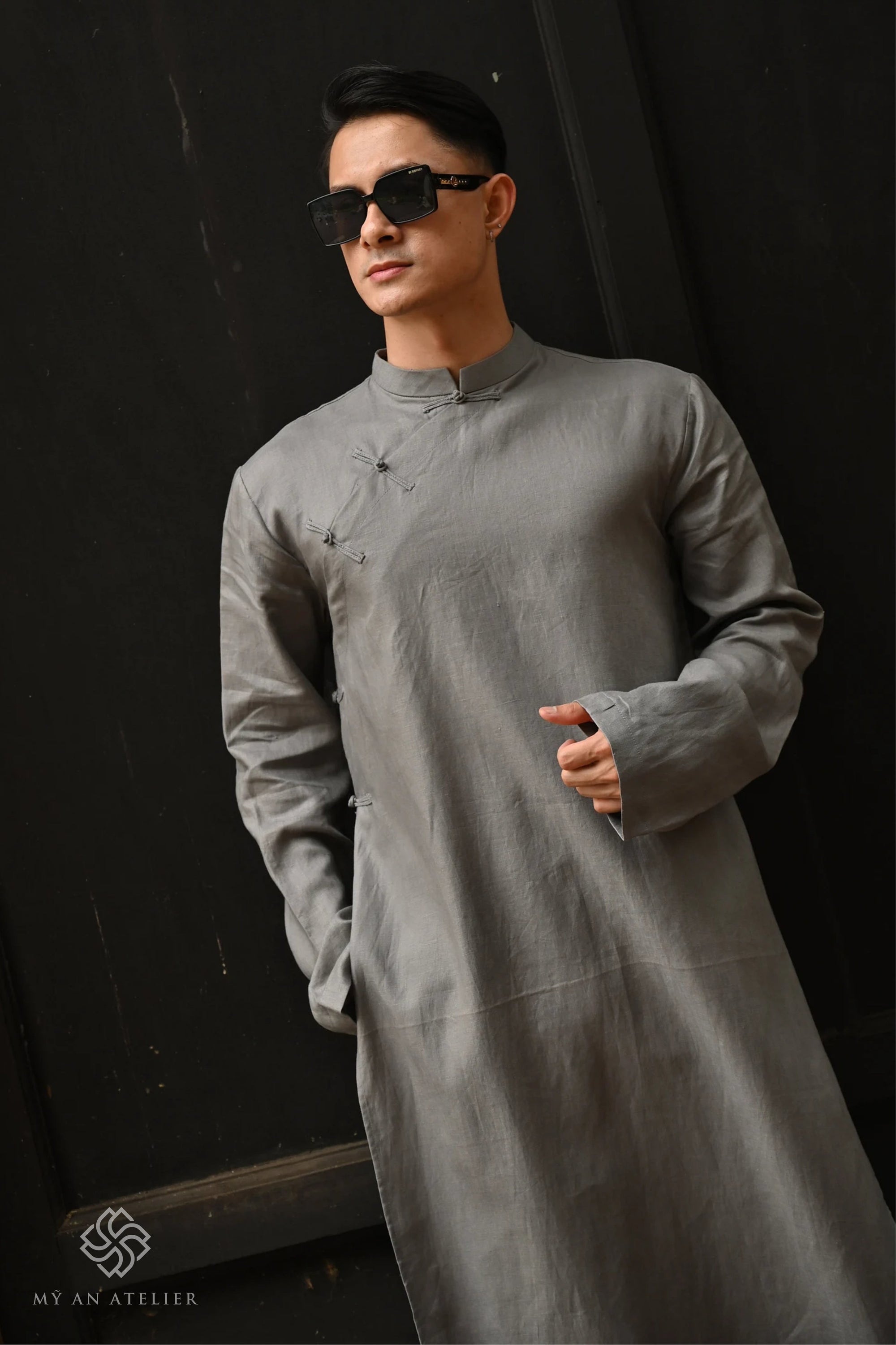 Linen men's ao dai Vietnamese dress