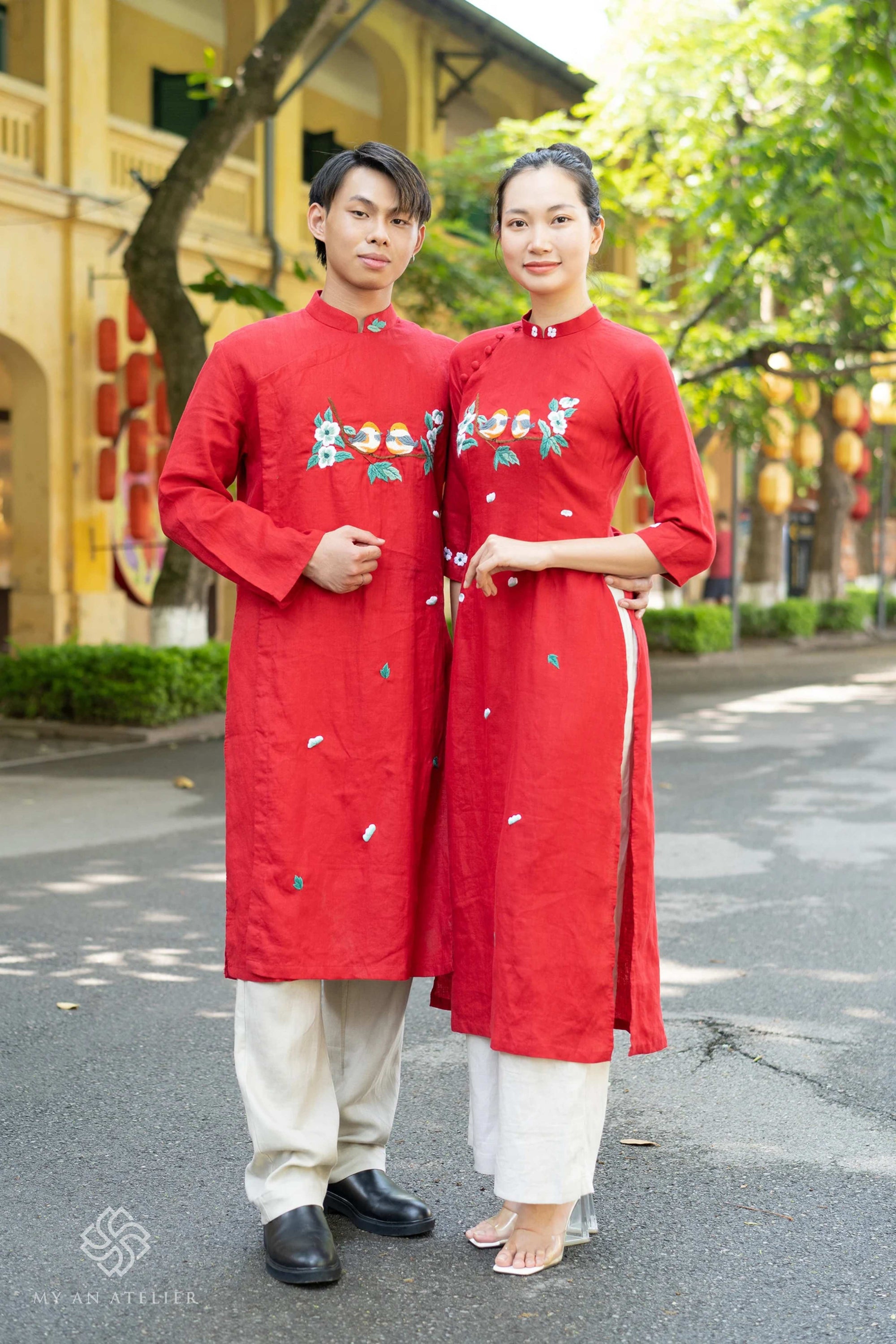 Linen Vietnamese bride dress