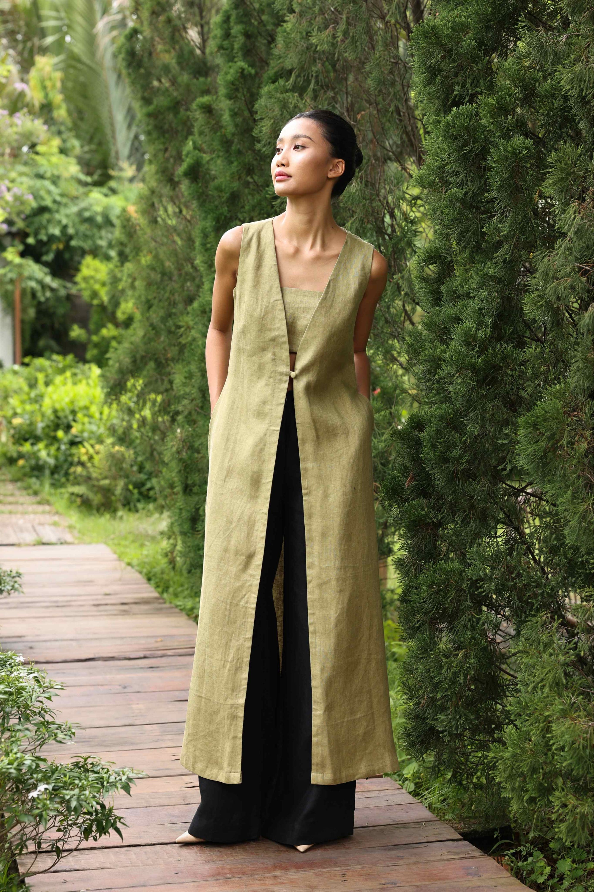 Long linen Vietnamese dress LW-56