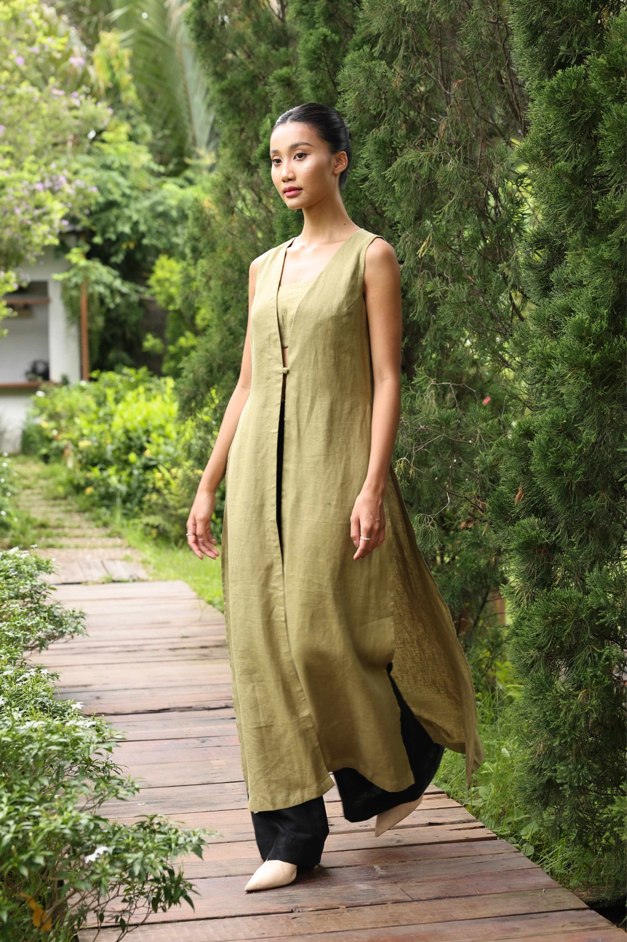 Long linen Vietnamese dress LW-56