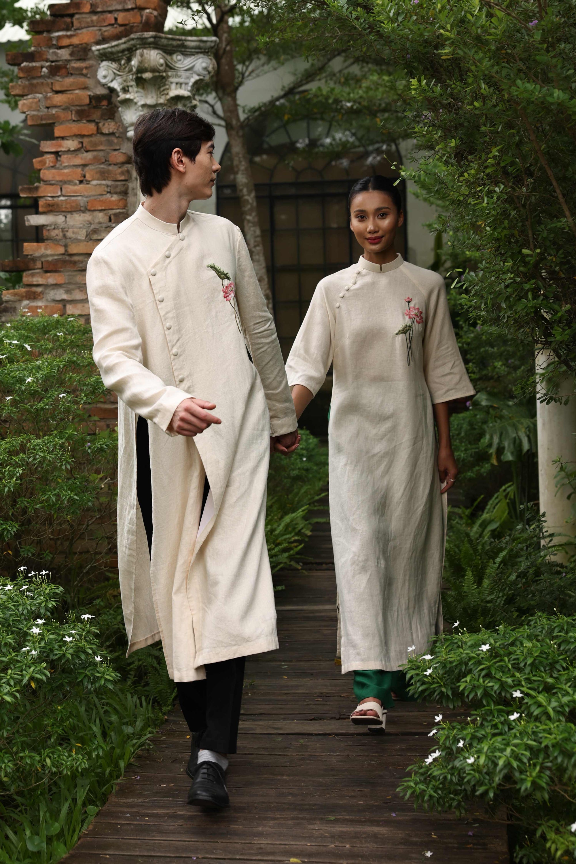 Matching linen ao dai set