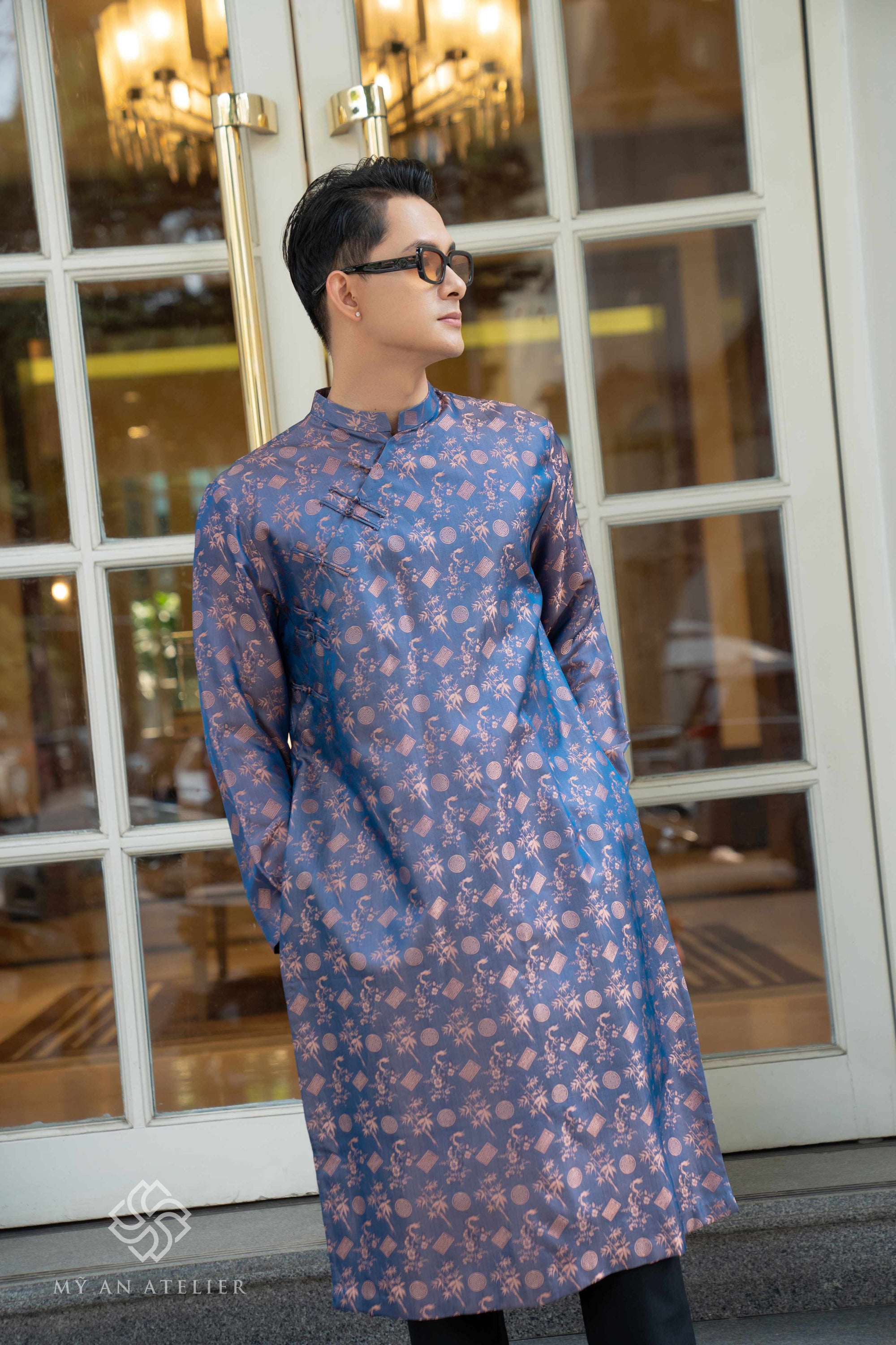 Mulberry silk Vietnam costume for men