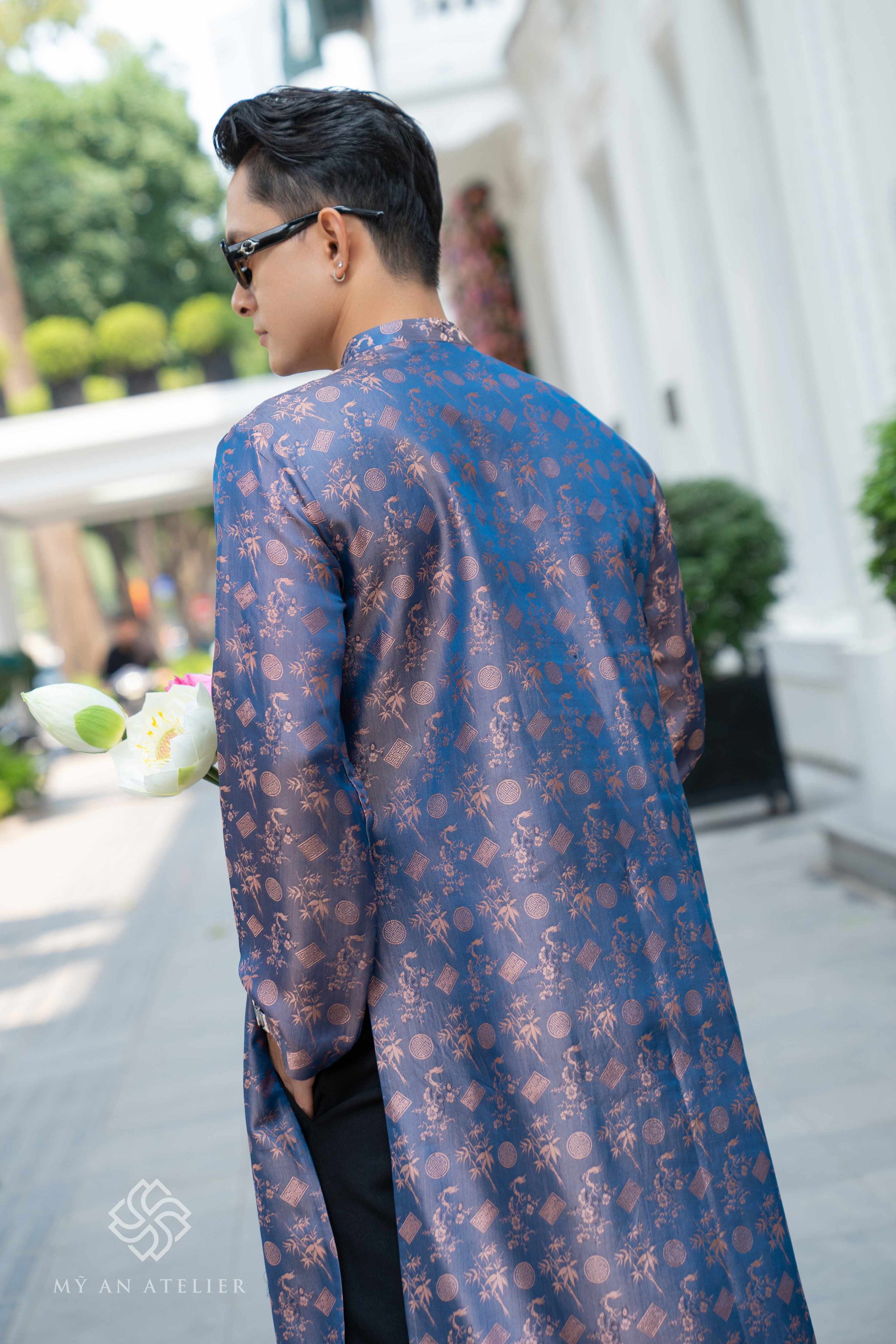 Mulberry silk Vietnam costume for men