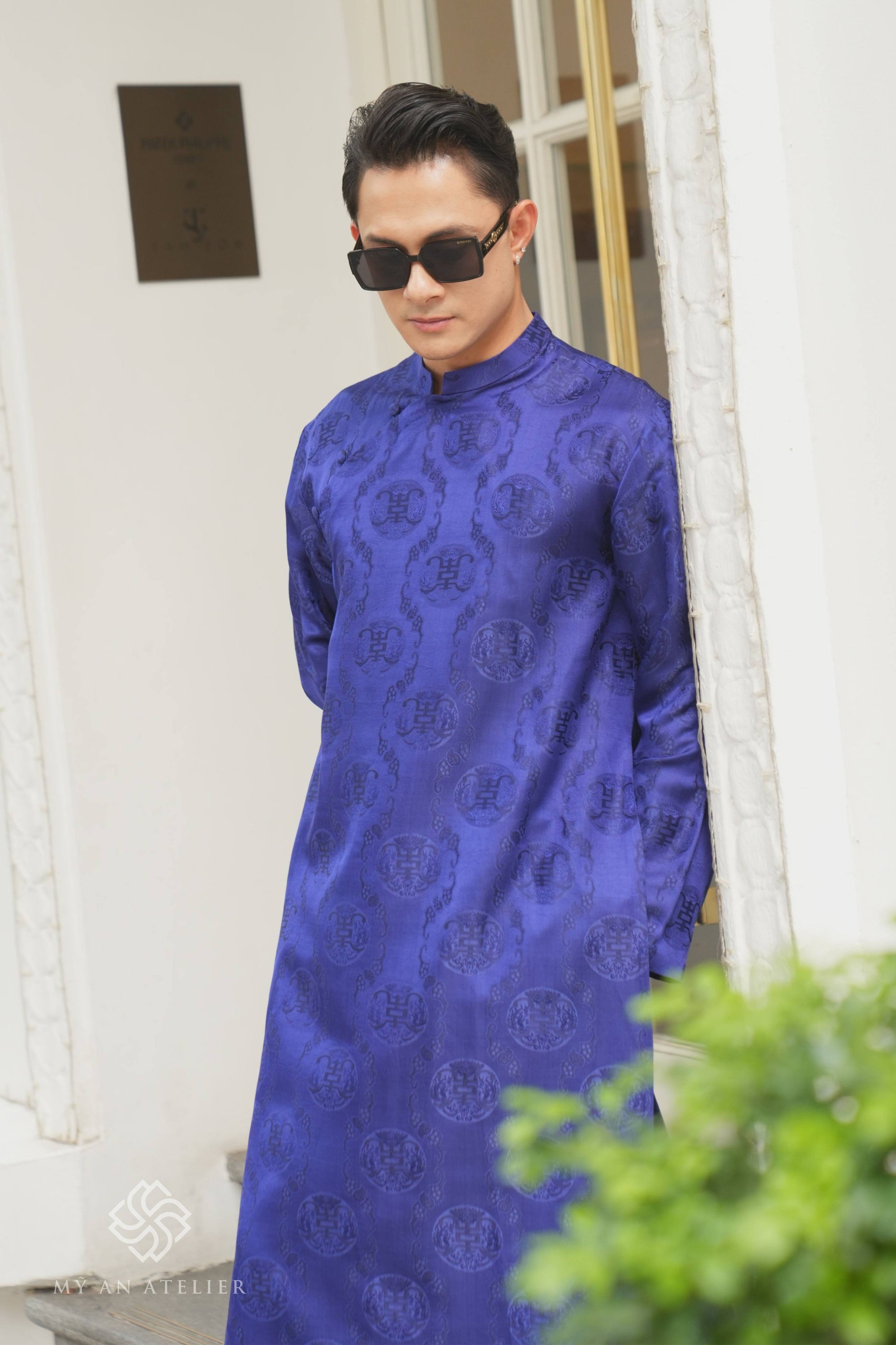 Mulberry silk Vietnam male costume