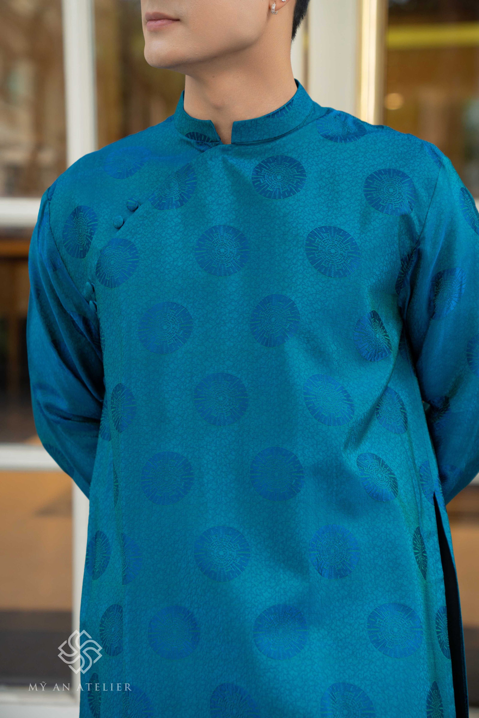 Mulberry silk Vietnam men traditional dress