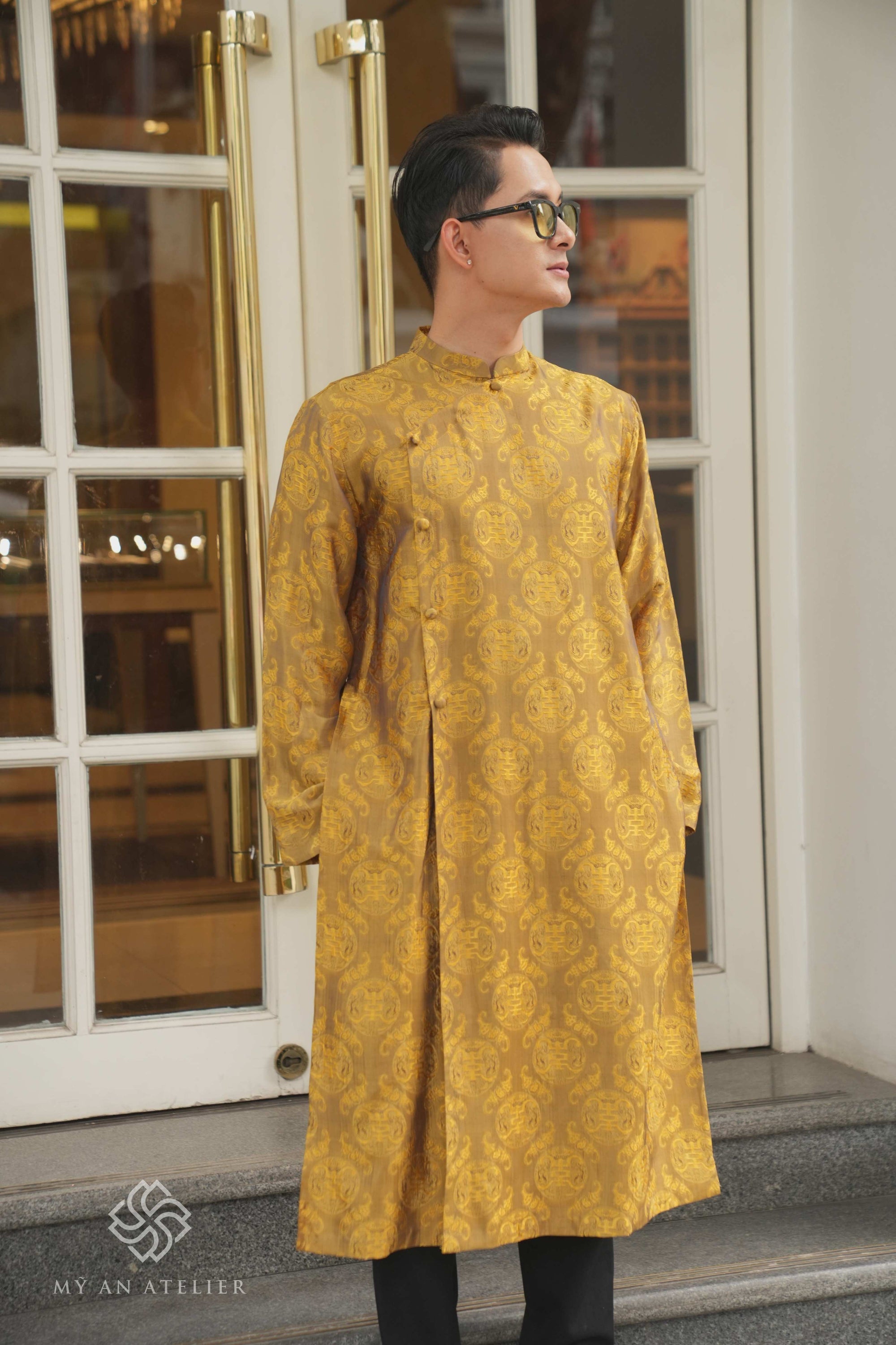 Mulberry silk Vietnamese costume for men