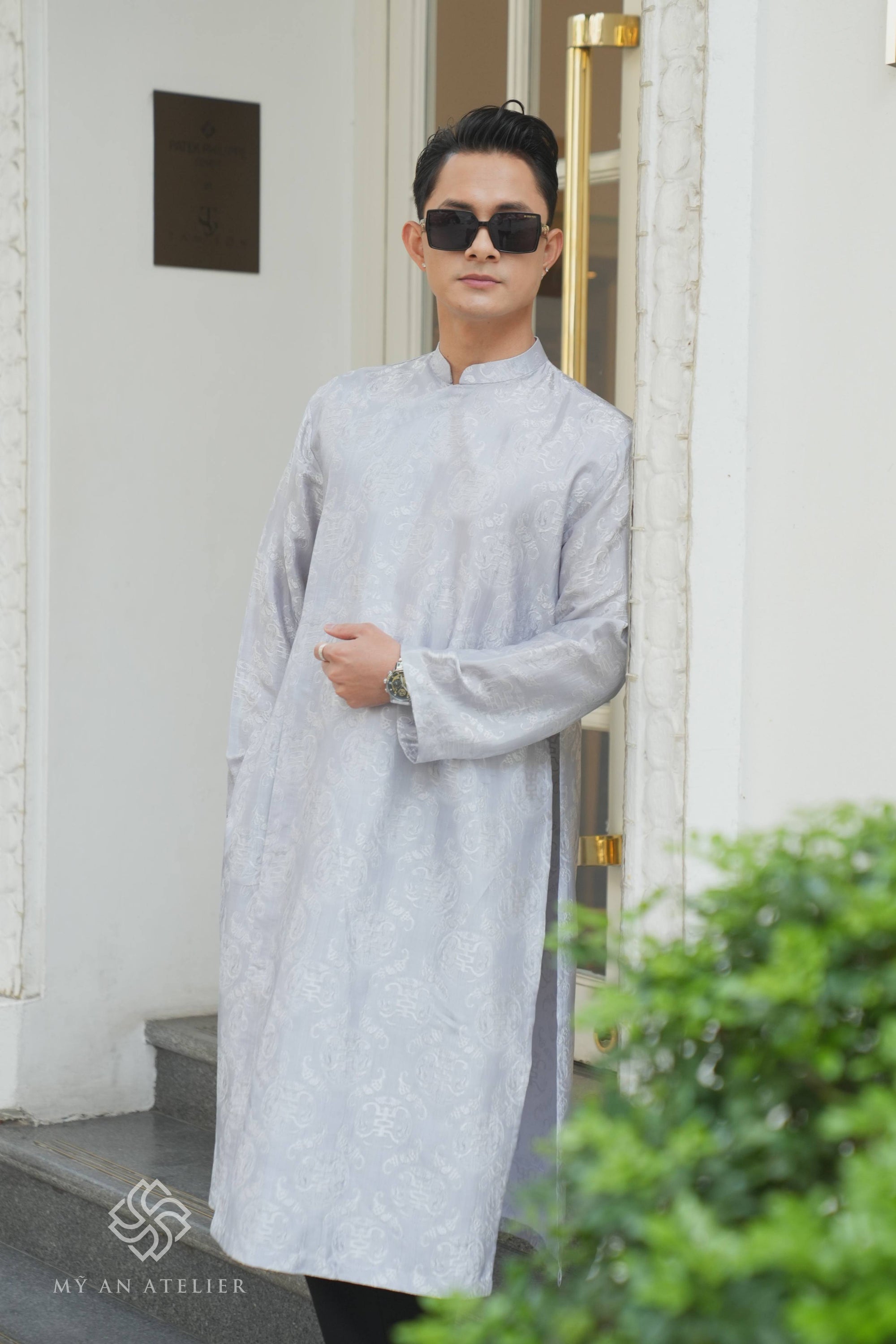 Mulberry silk Vietnamese long dress men