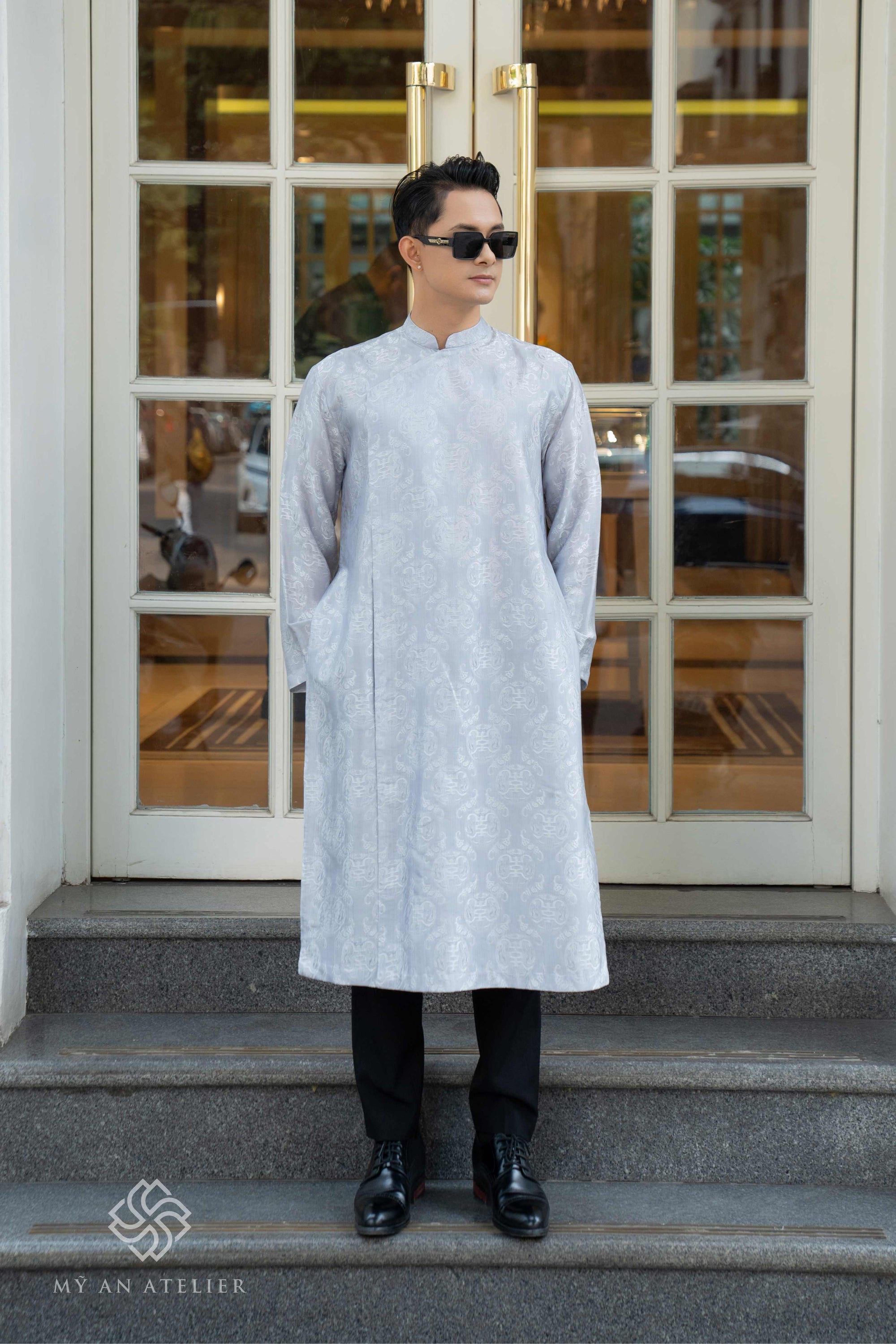 Mulberry silk Vietnamese long dress men