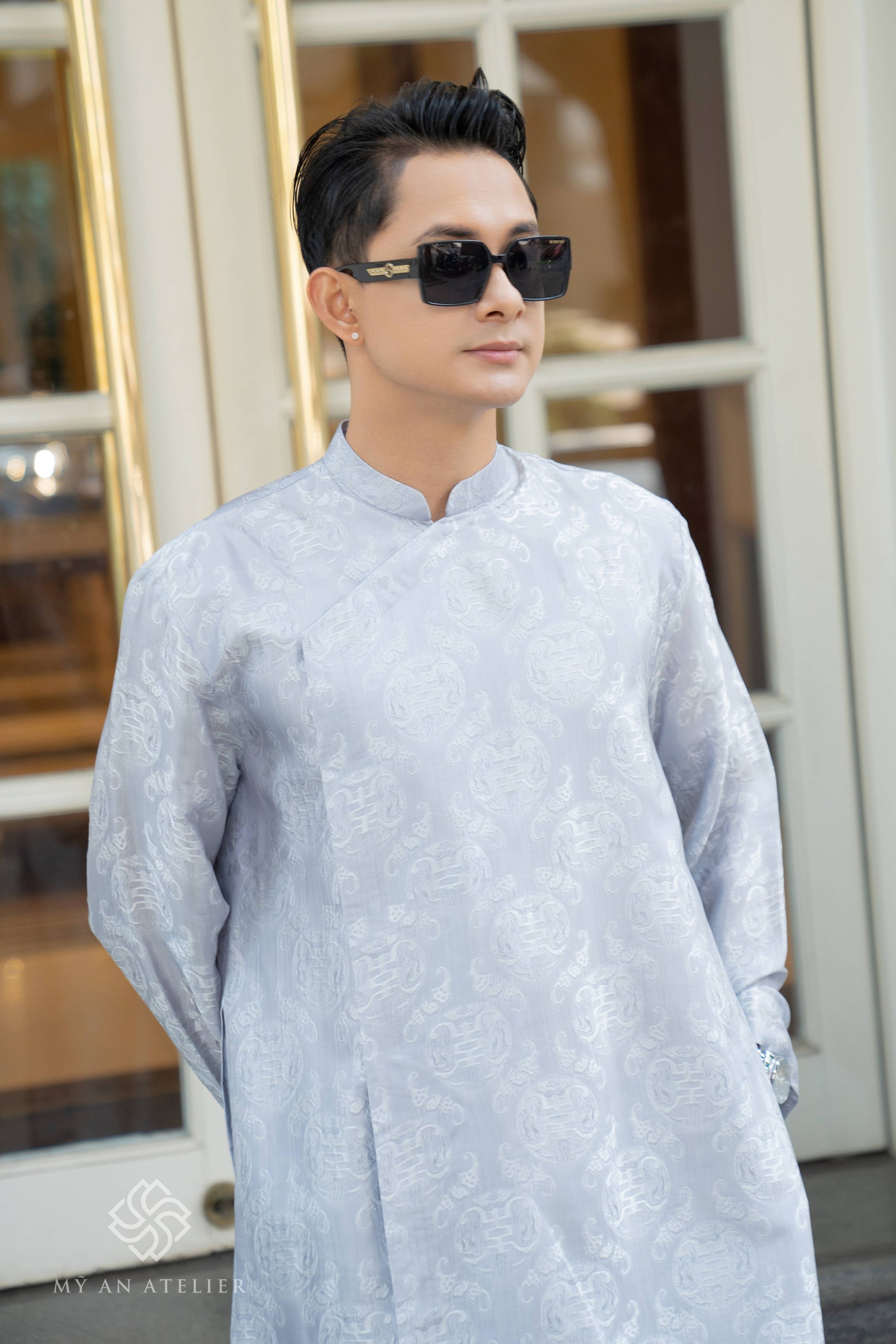 Mulberry silk Vietnamese long dress men