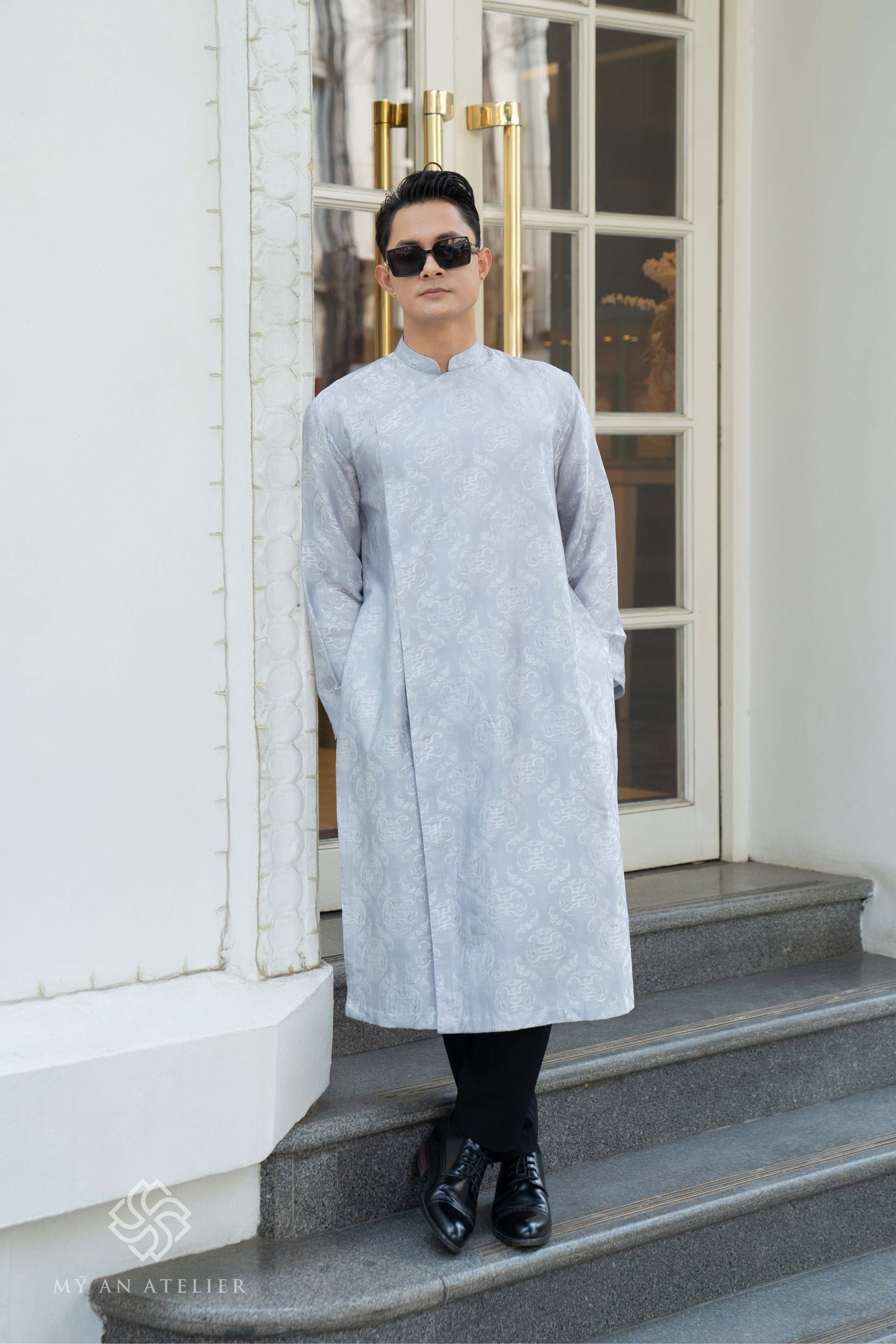 Mulberry silk Vietnamese long dress men