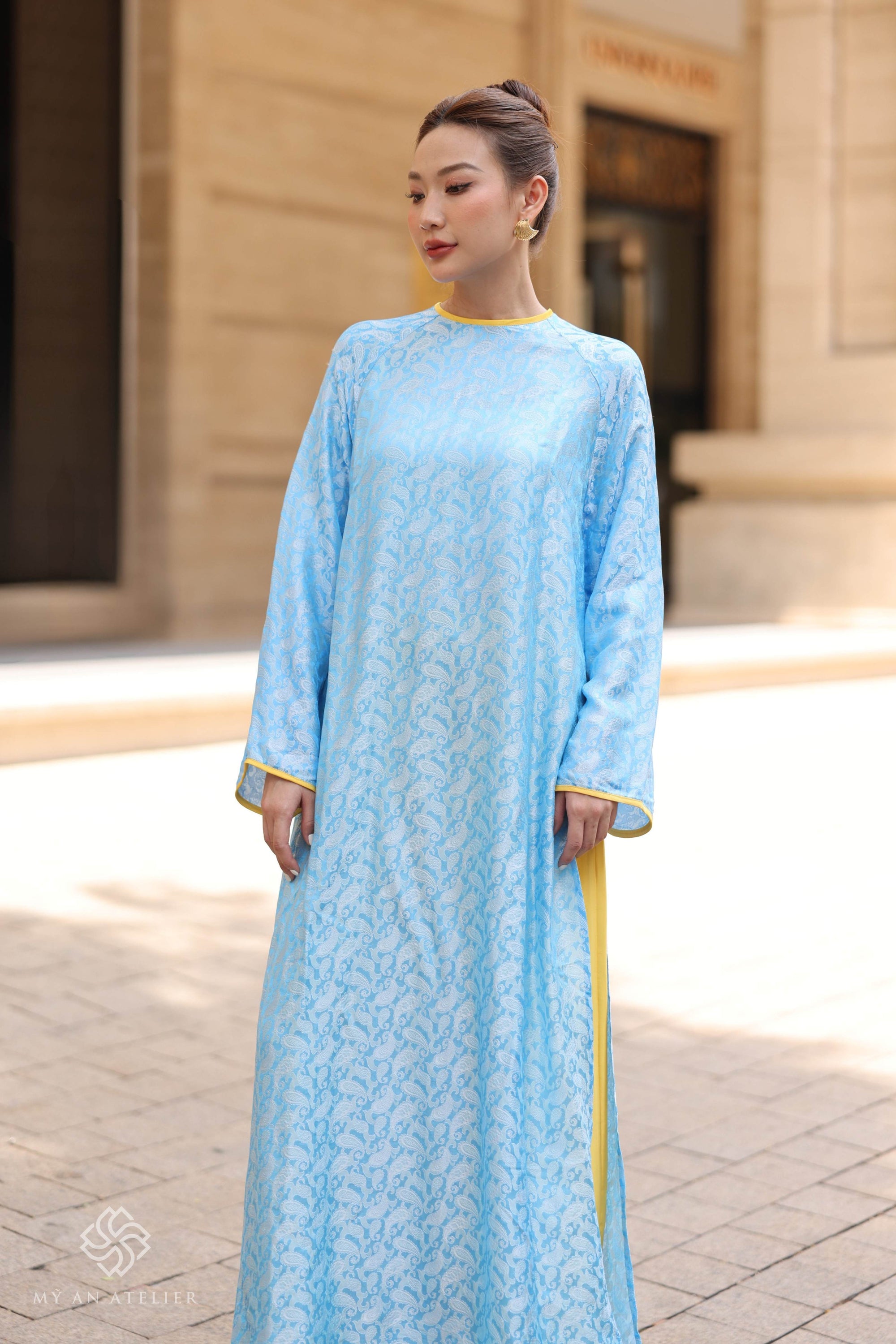 Mulberry silk blue Vietnamese dress
