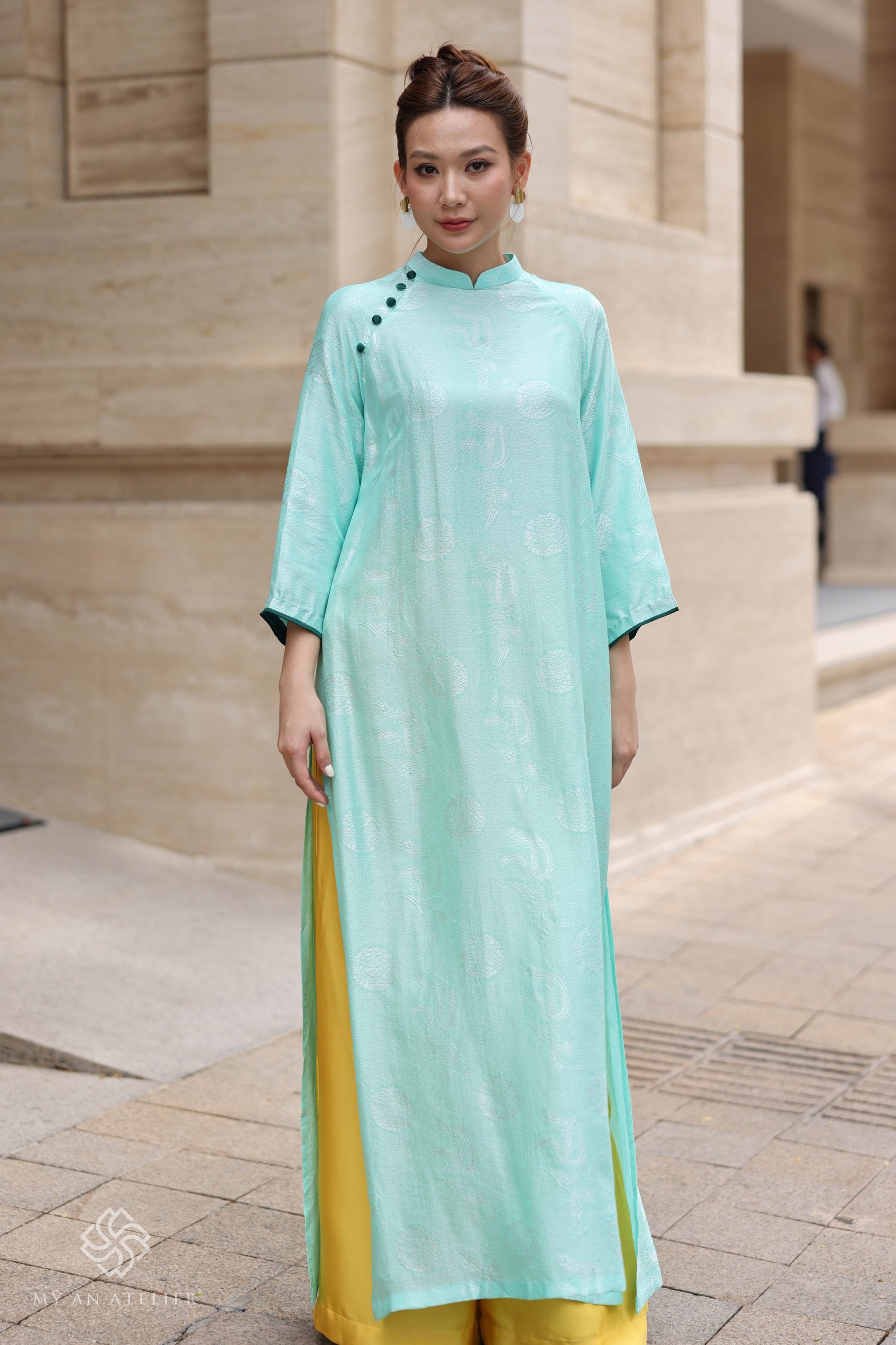 Mulberry silk loose ao dai