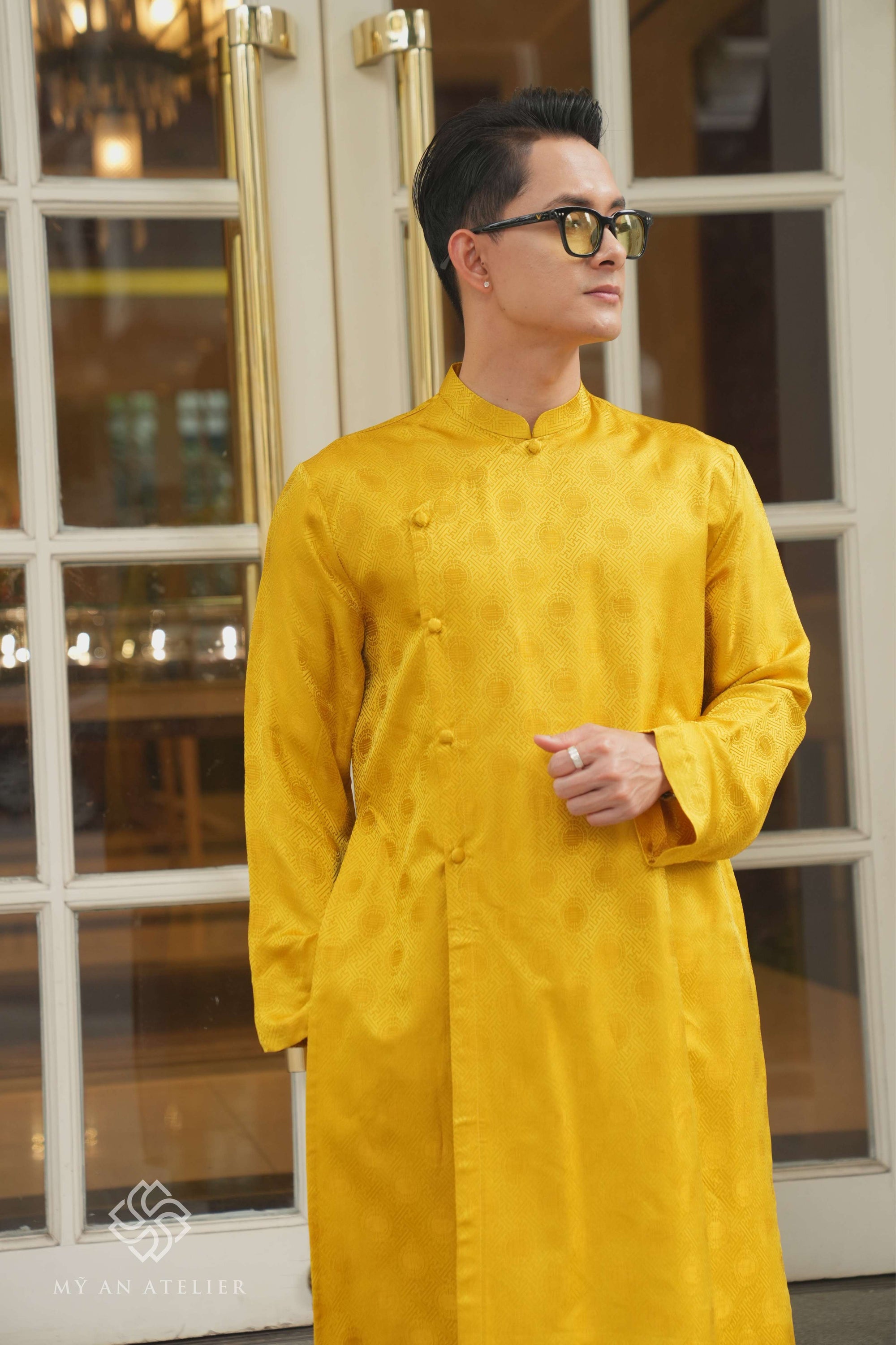 Mulberry silk male ao dai