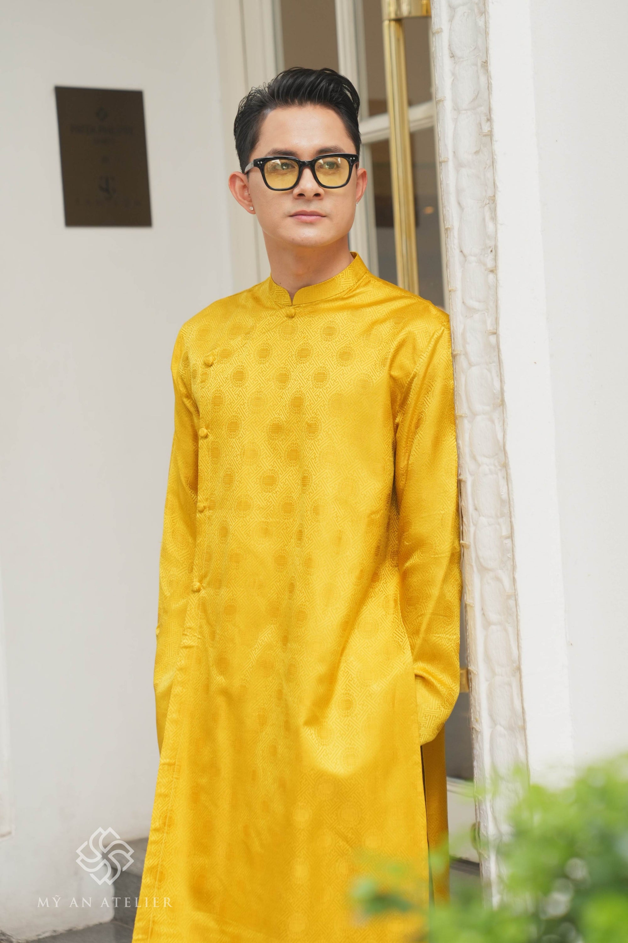 Mulberry silk male ao dai