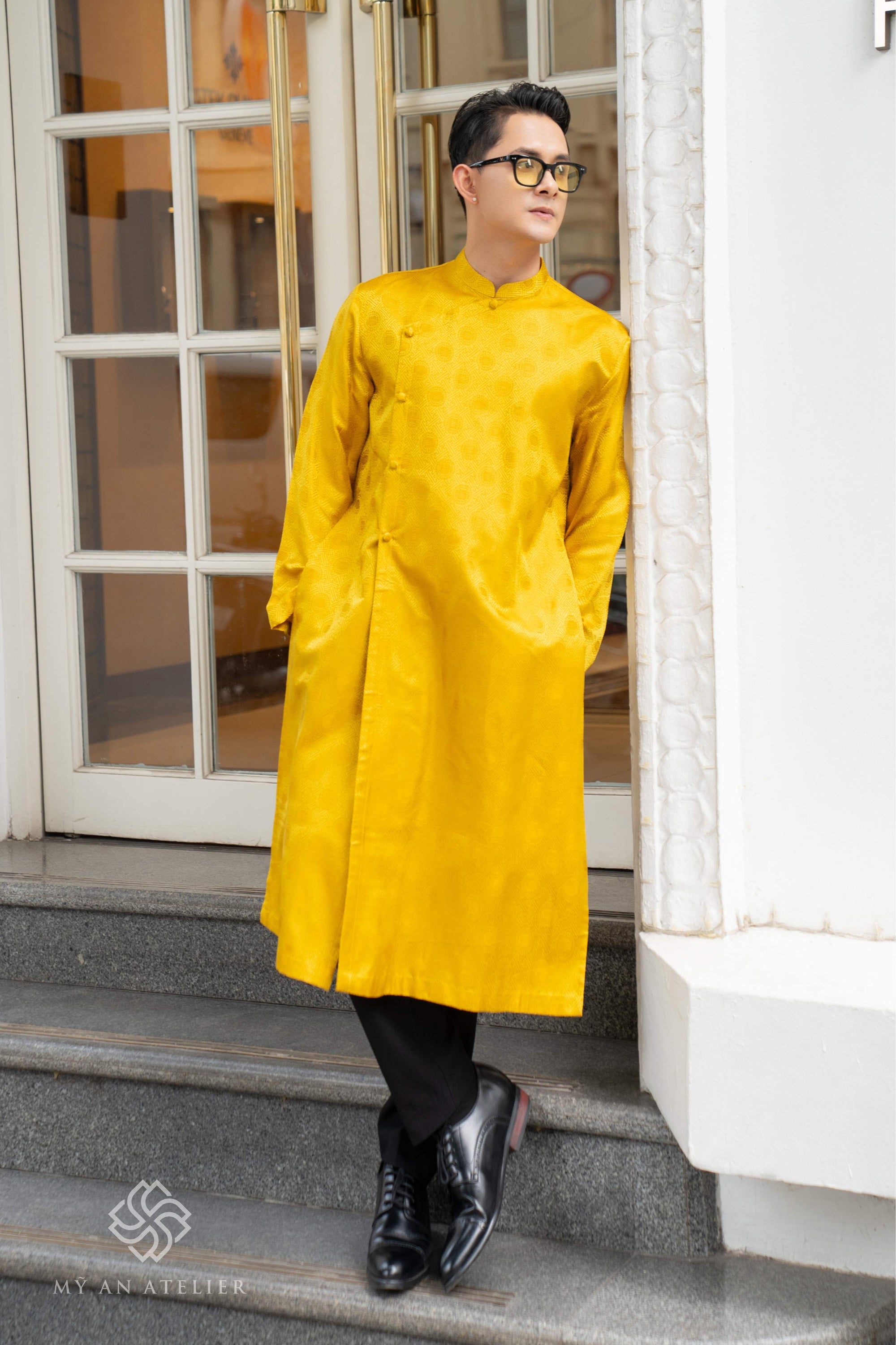 Mulberry silk male ao dai