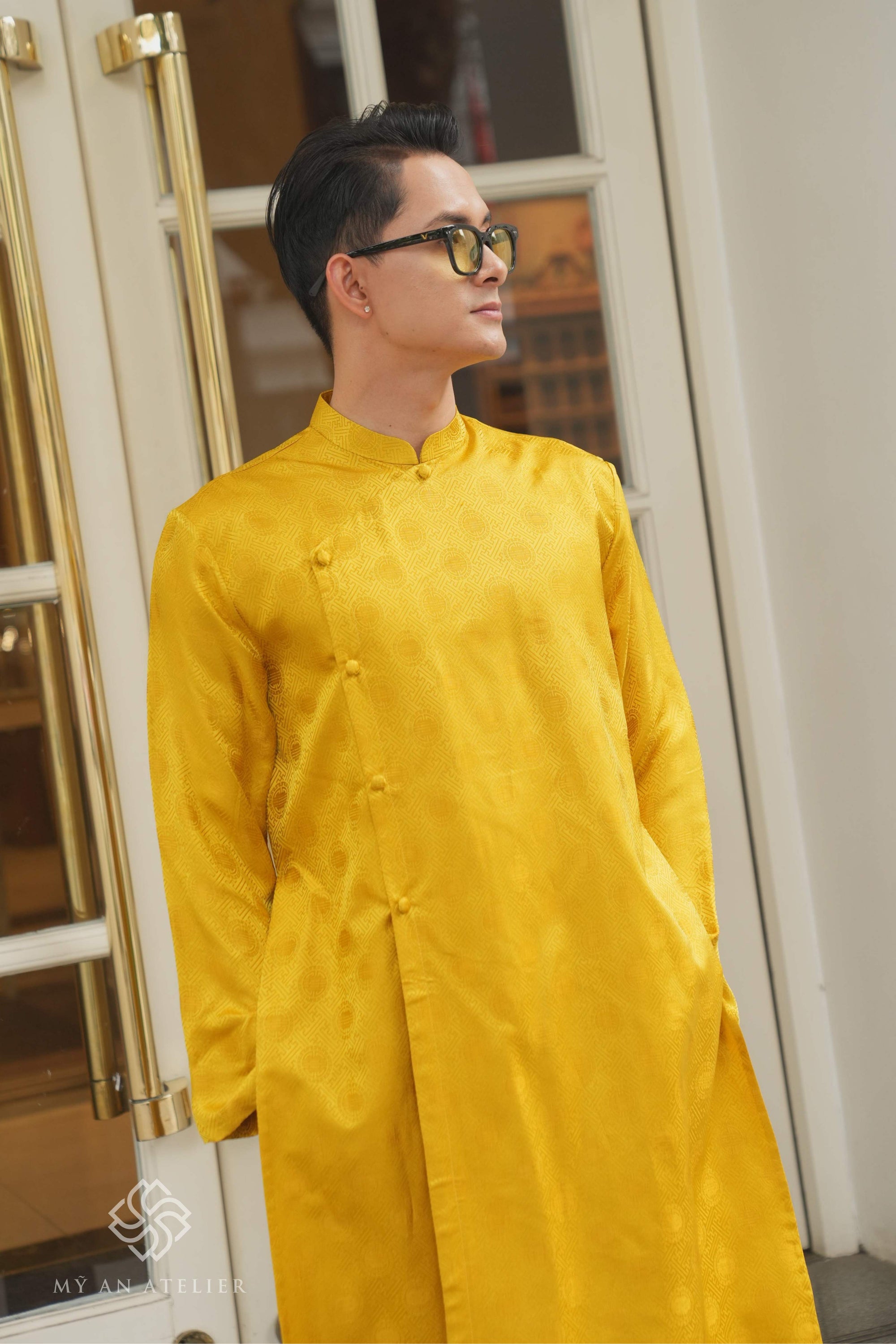 Mulberry silk male ao dai