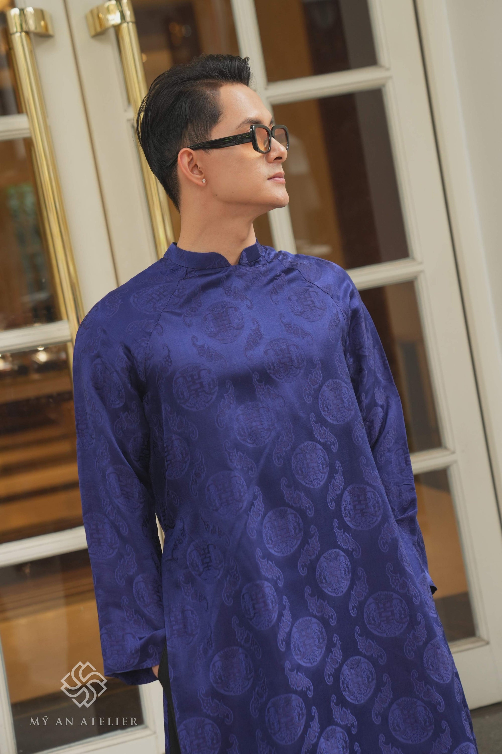 Mulberry silk men Vietnam long dress
