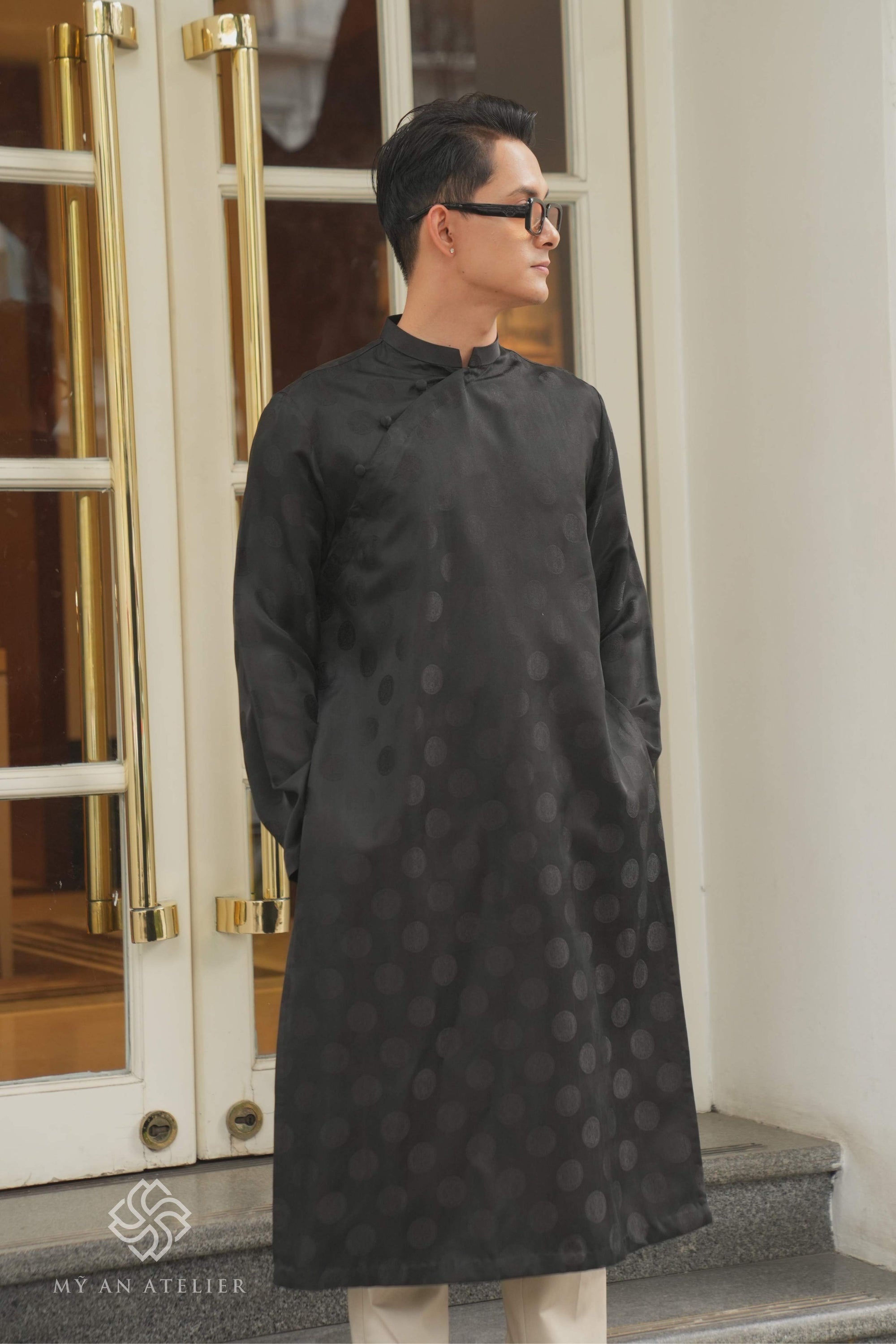 Mulberry silk men modern Vietnamese dress