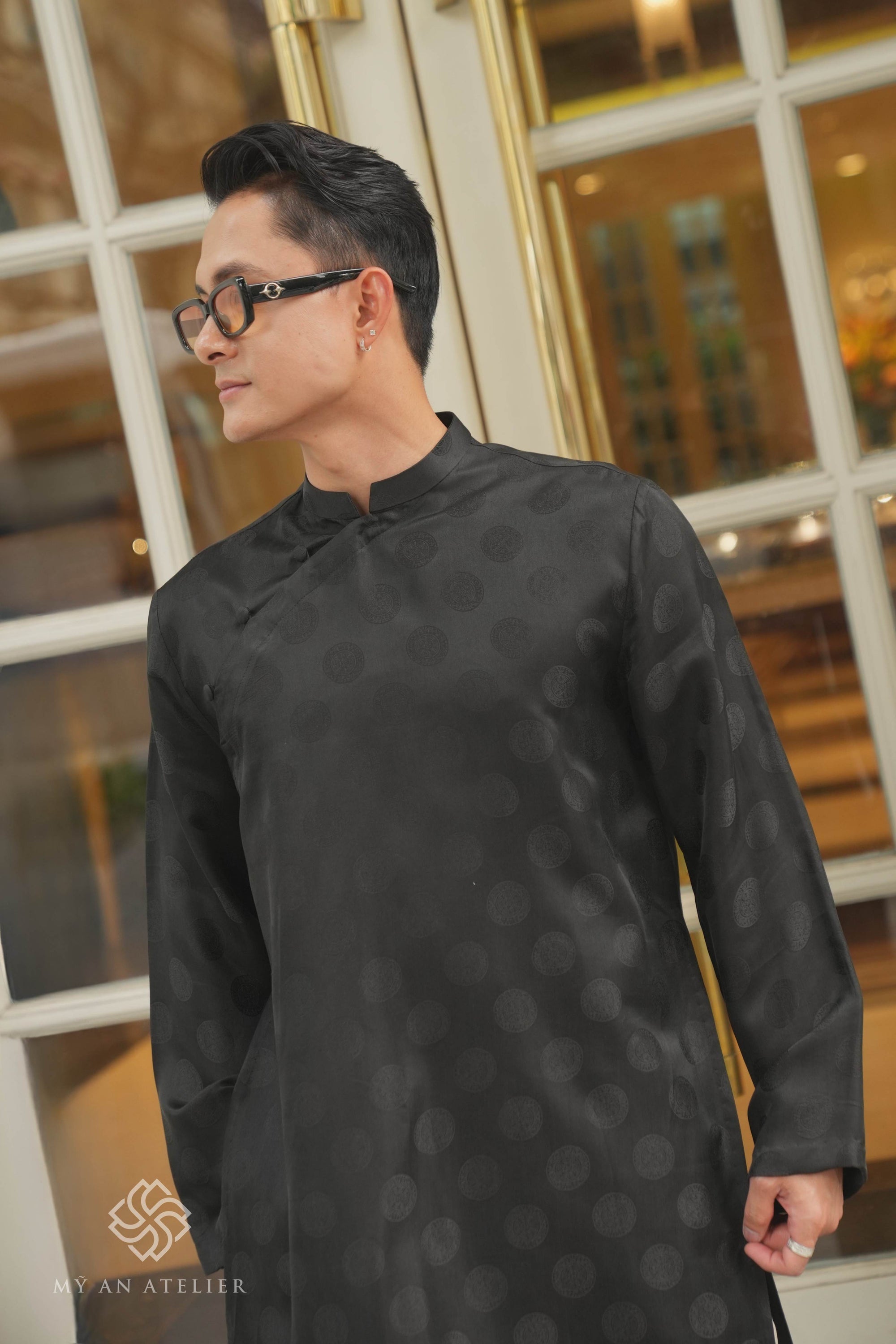 Mulberry silk men modern Vietnamese dress