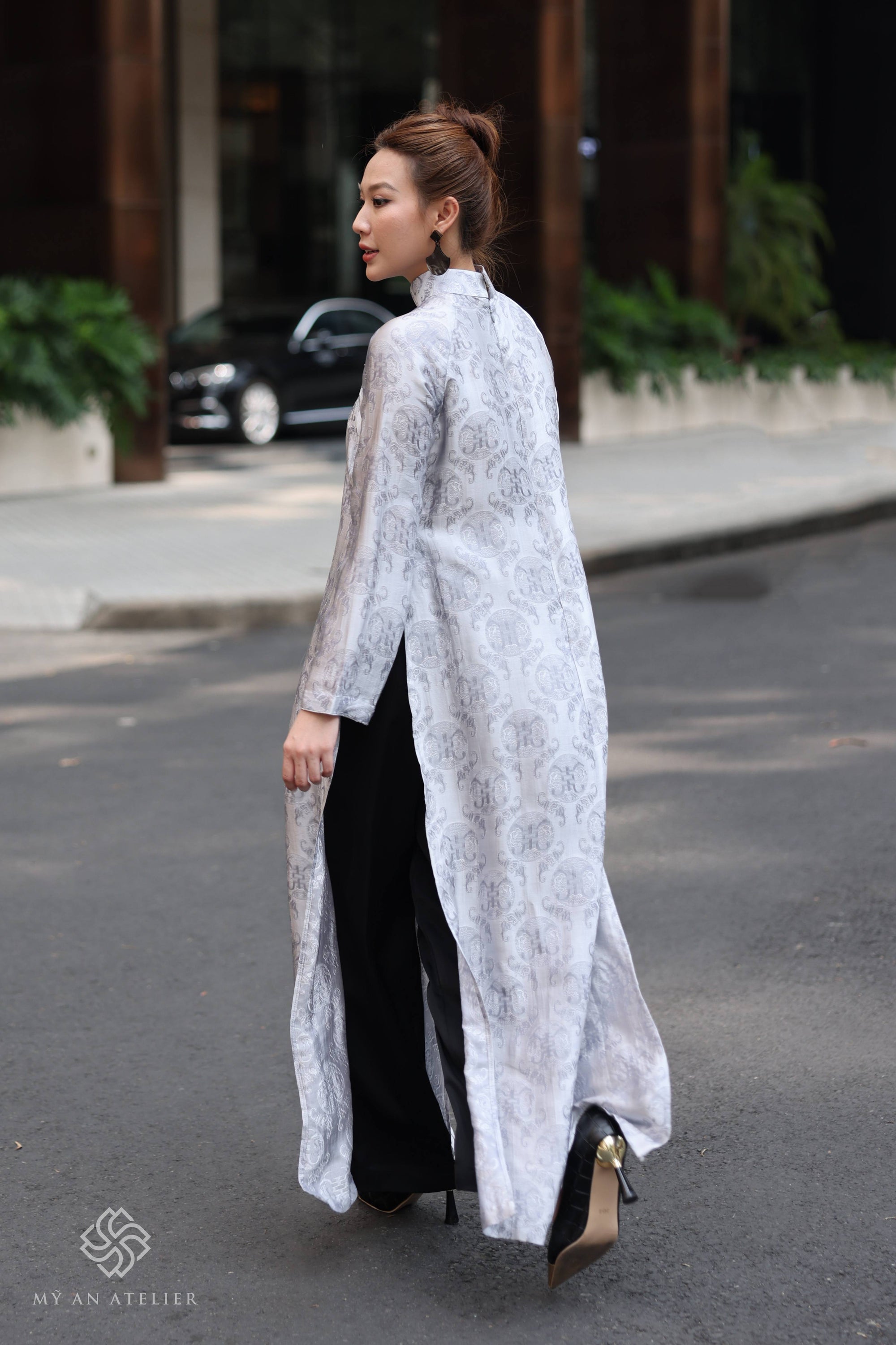 Mulberry silk traditional Vietnamese tunic