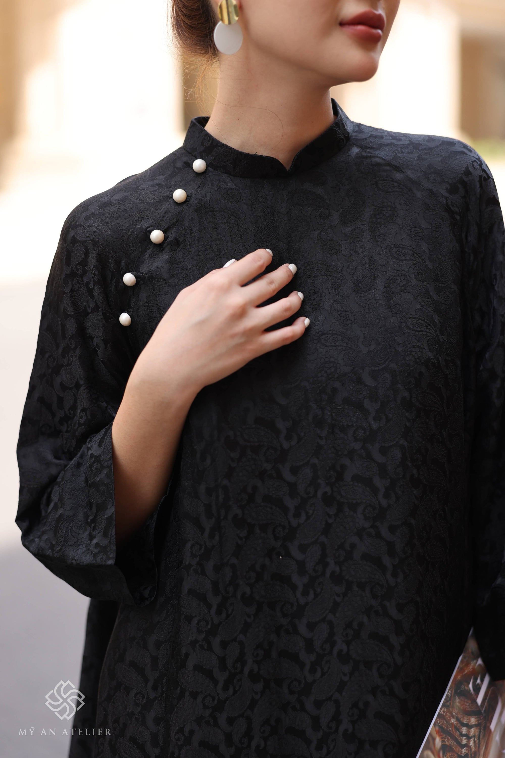 Mulberry silk Vietnamese women's dress
