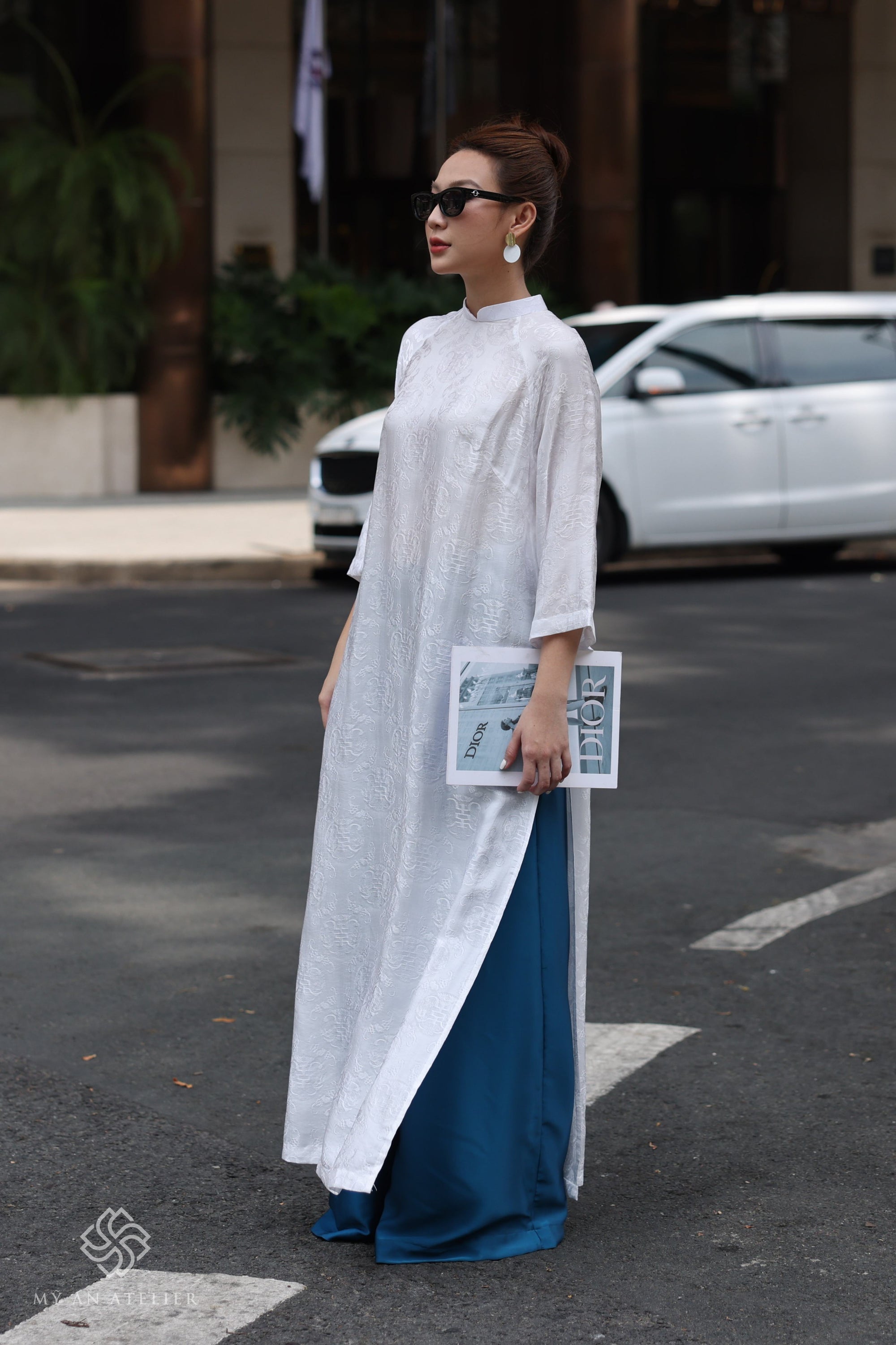 Mulberry silk white Vietnamese dress