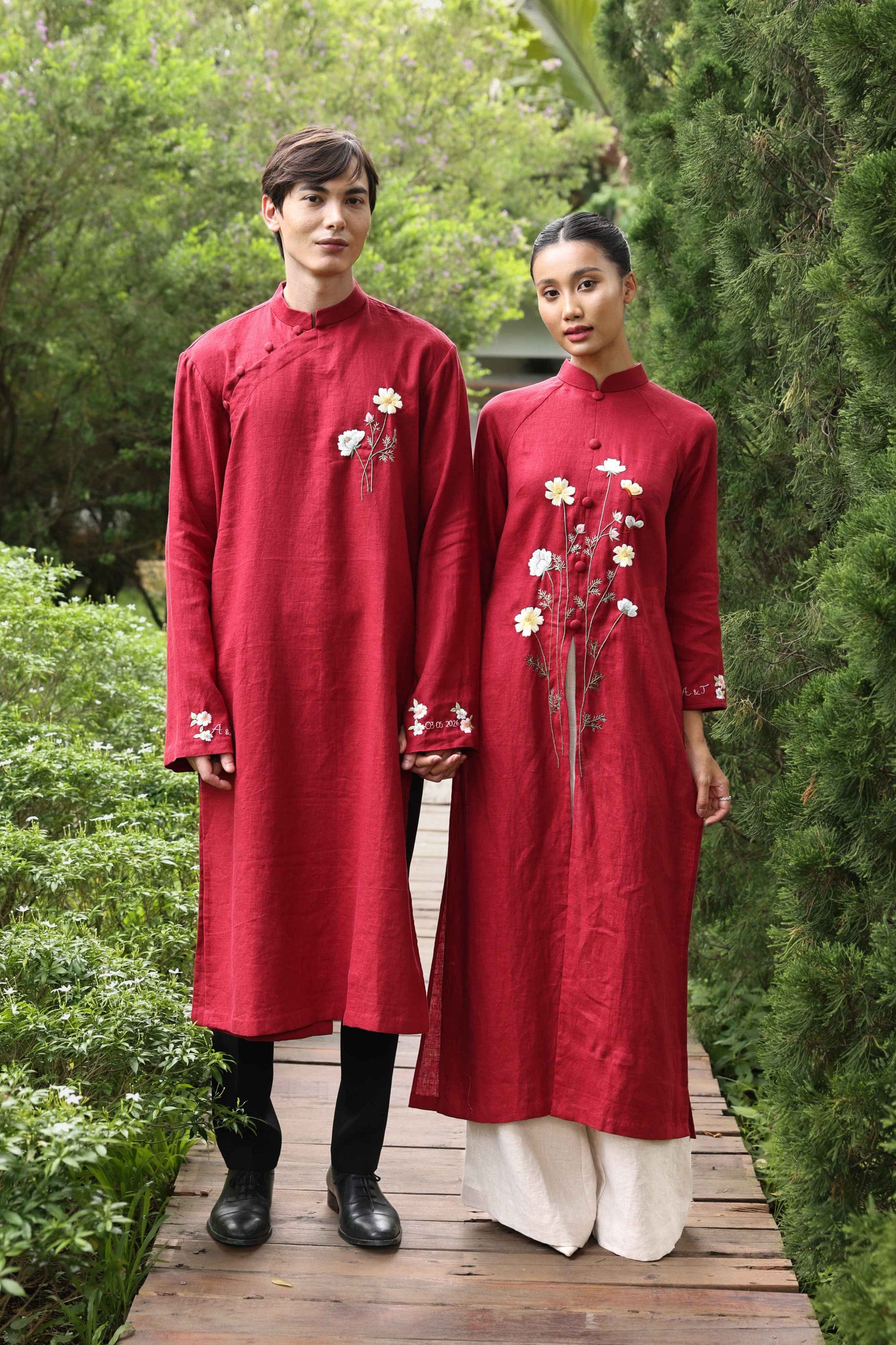 Red ao dai for bride and groom