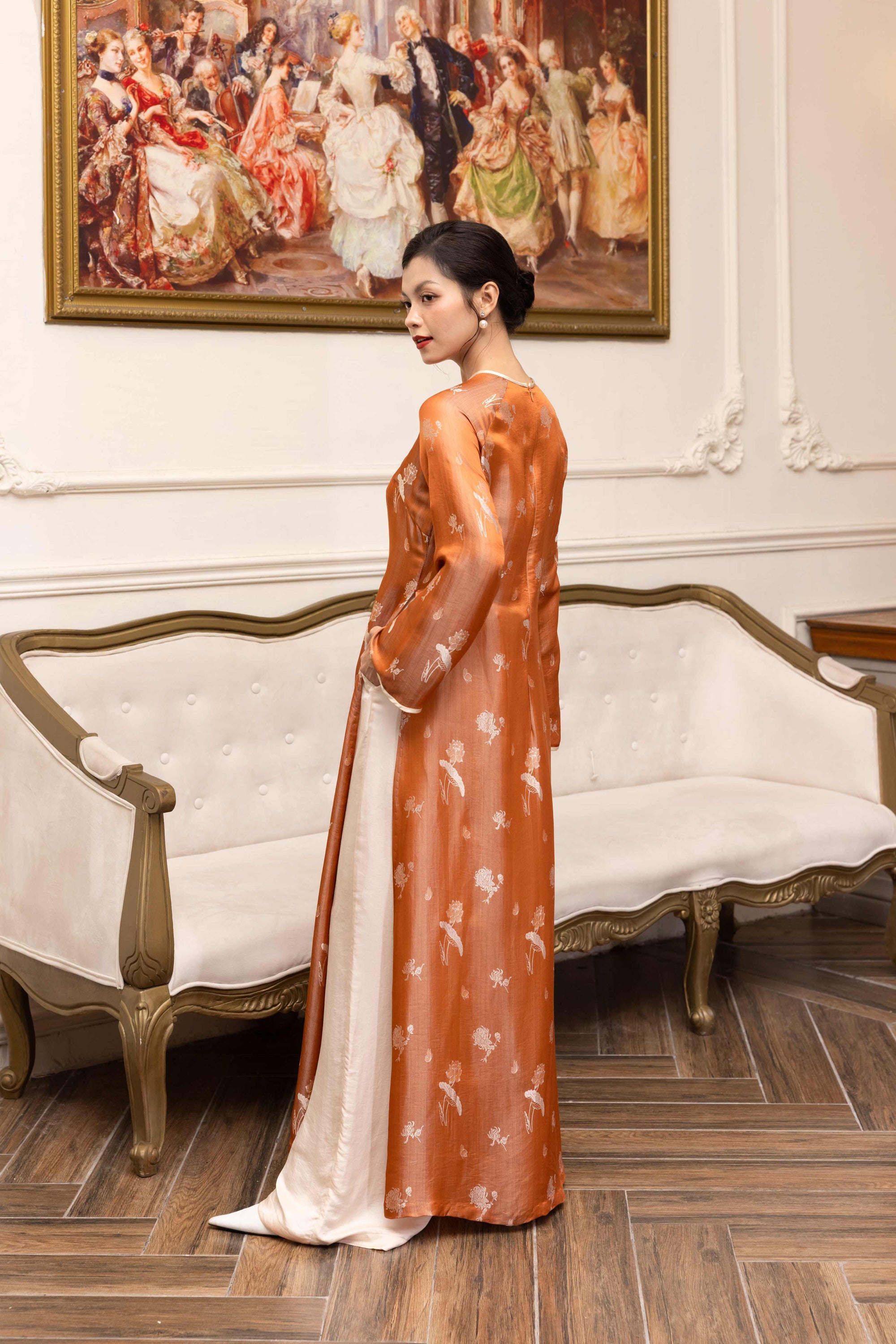 Silk Vietnam traditional costume
