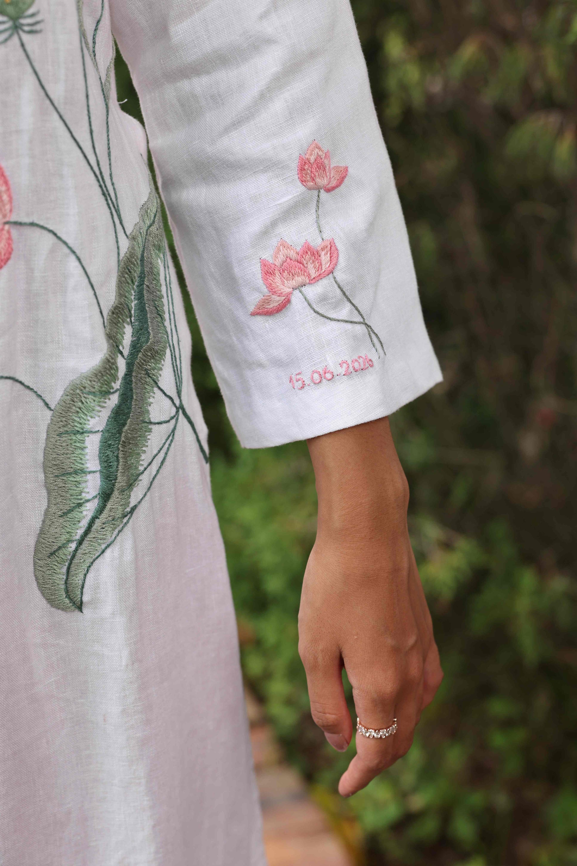 Vietnamese couple wedding ao dai