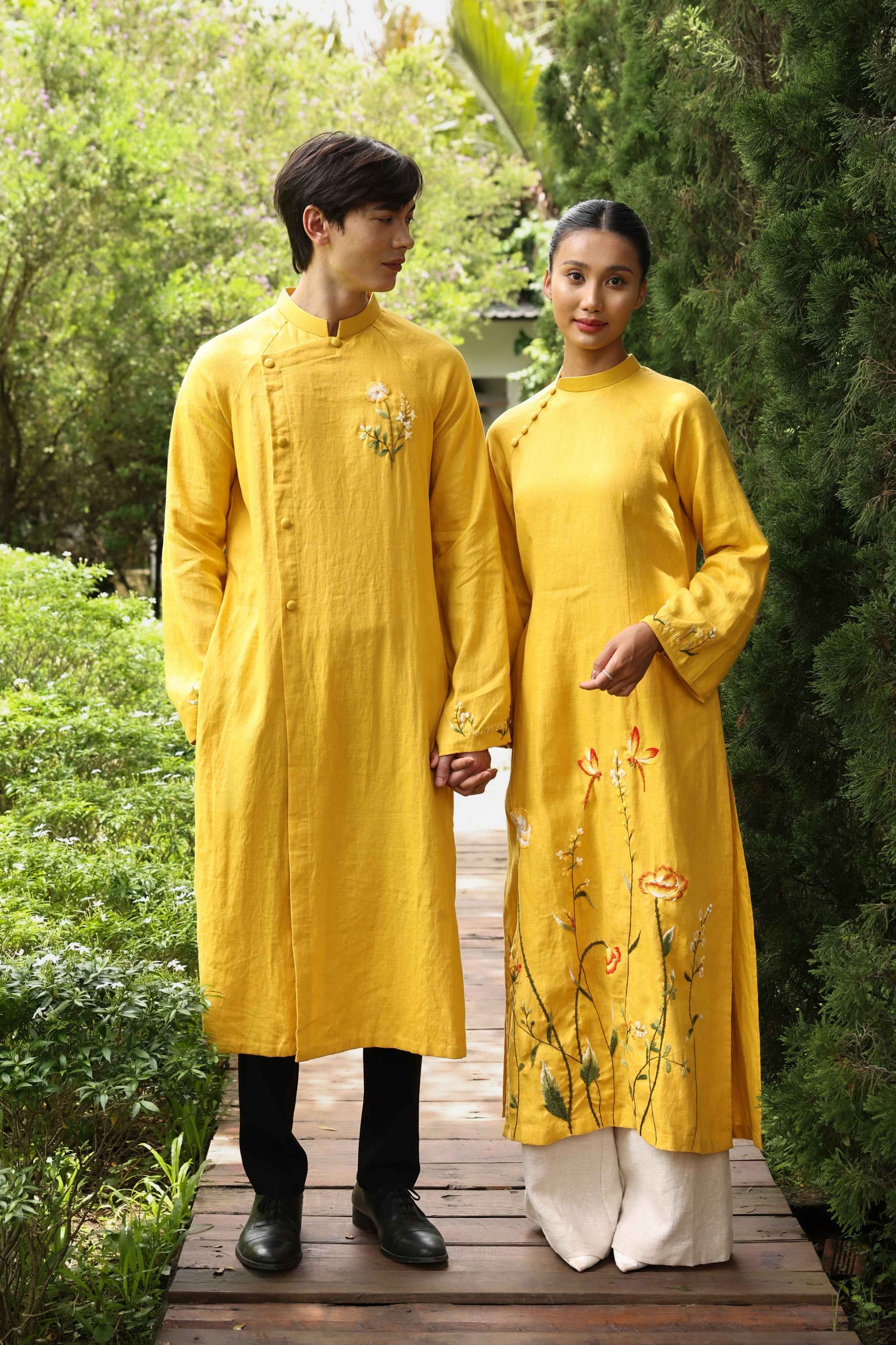 Vietnamese linen ao dai for couple