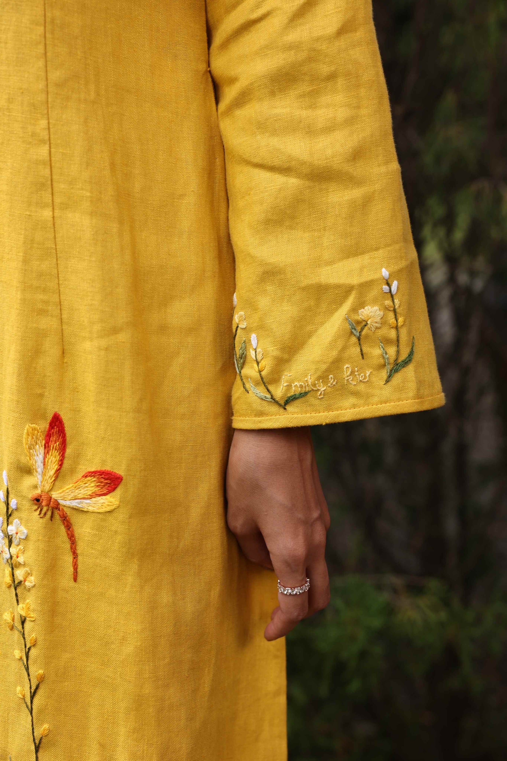 Vietnamese linen ao dai for couple