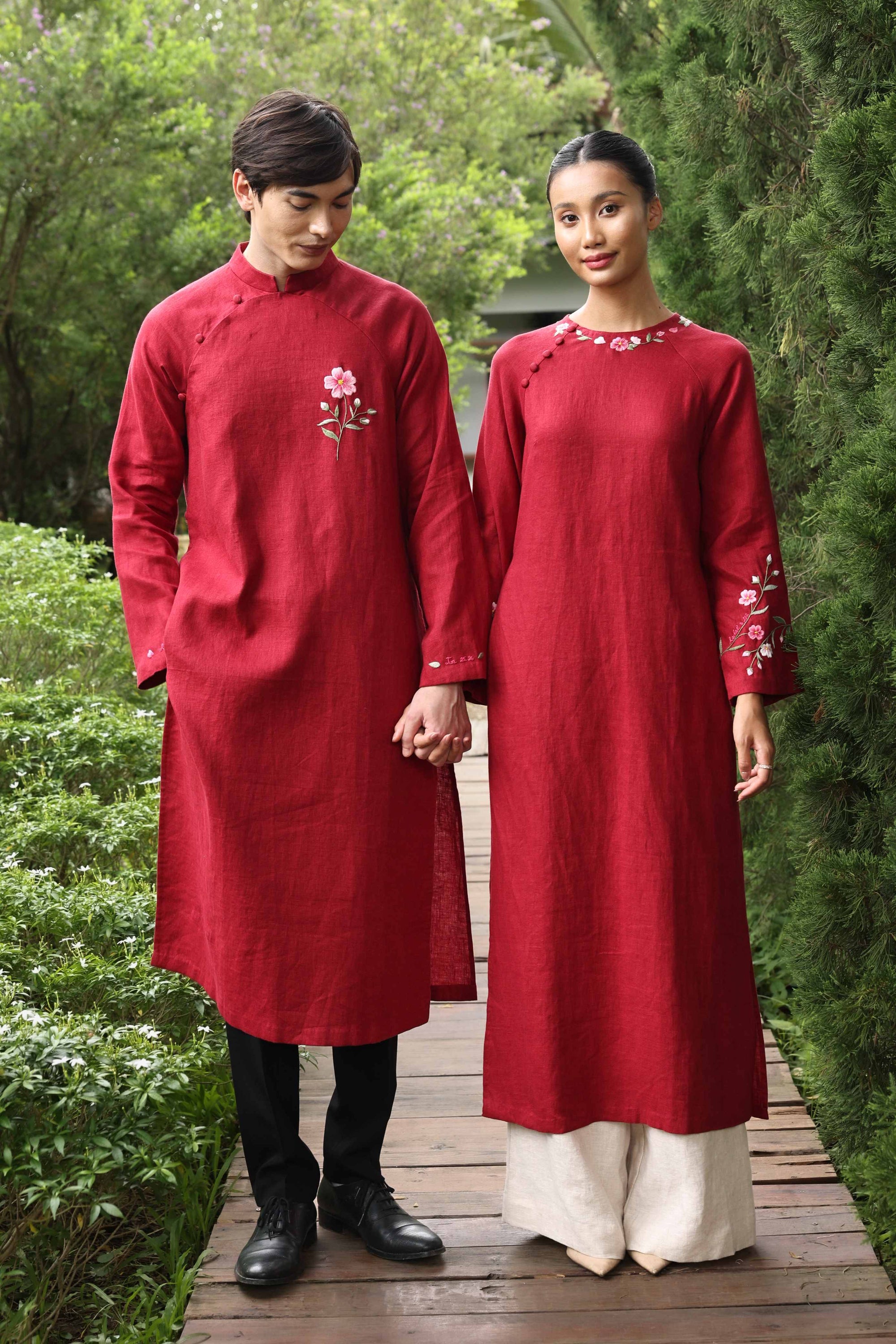 Vietnamese wedding ao dai for couple