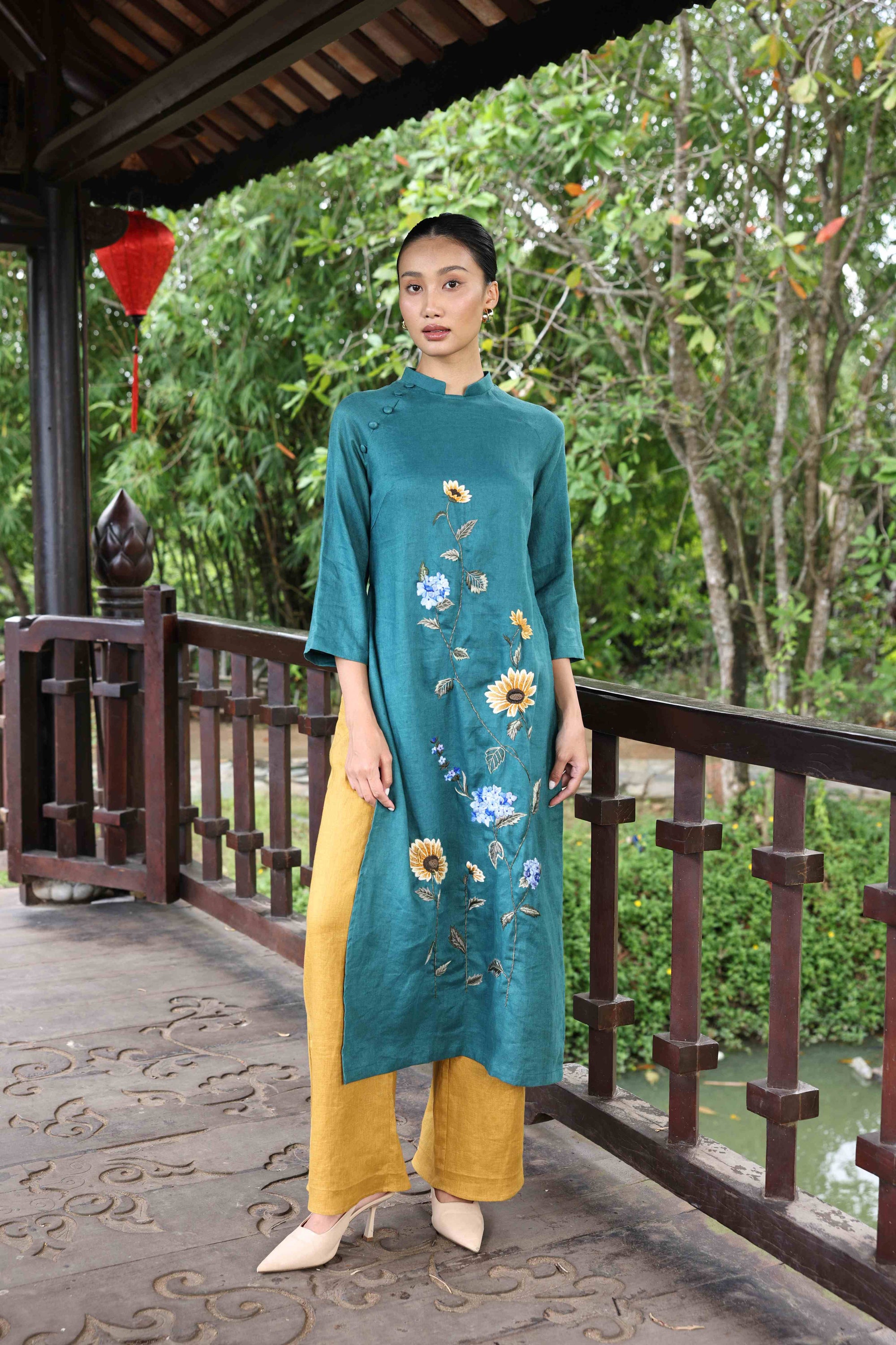 Vietnamese ao dai with embroidery