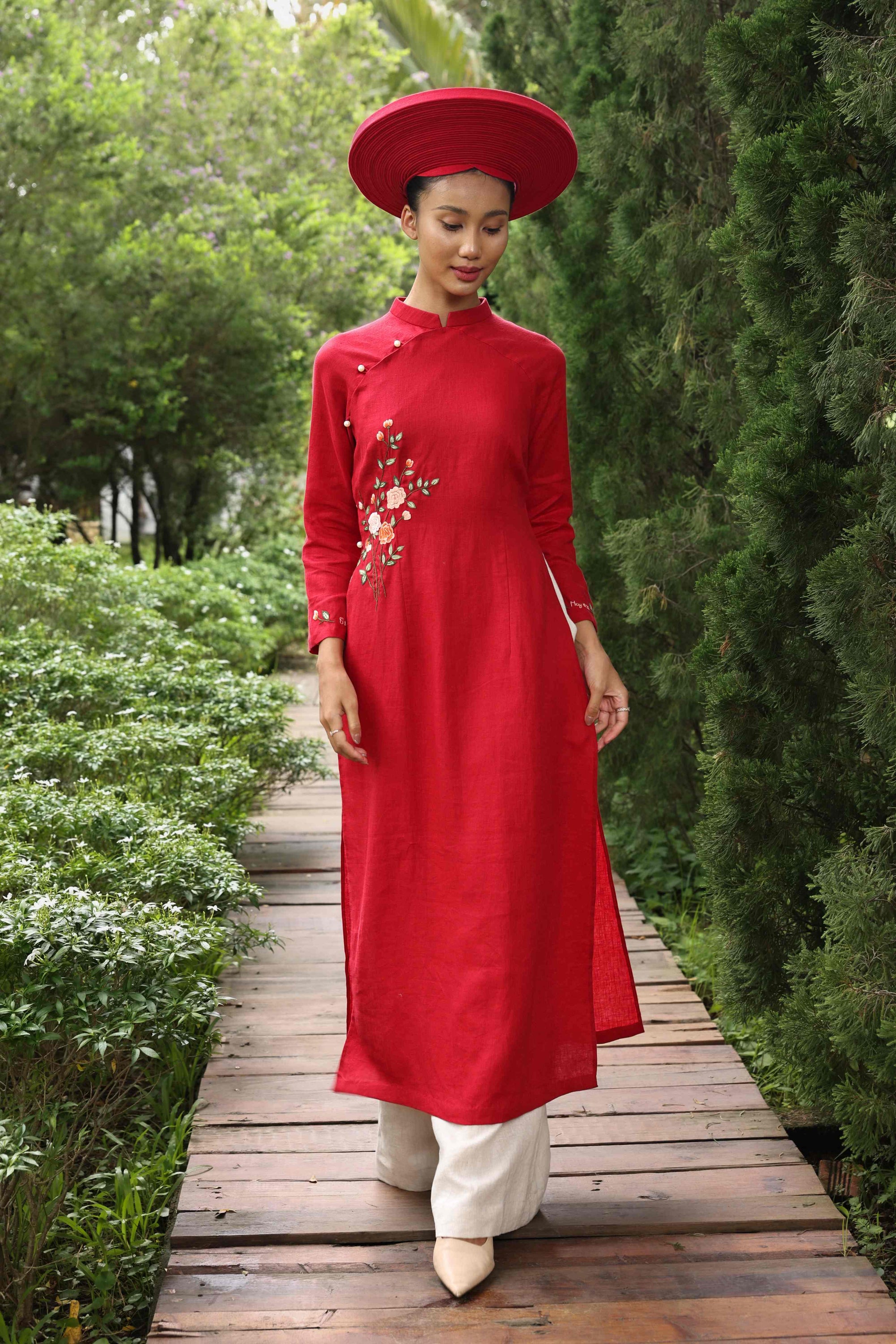 Bridal linen headpiece