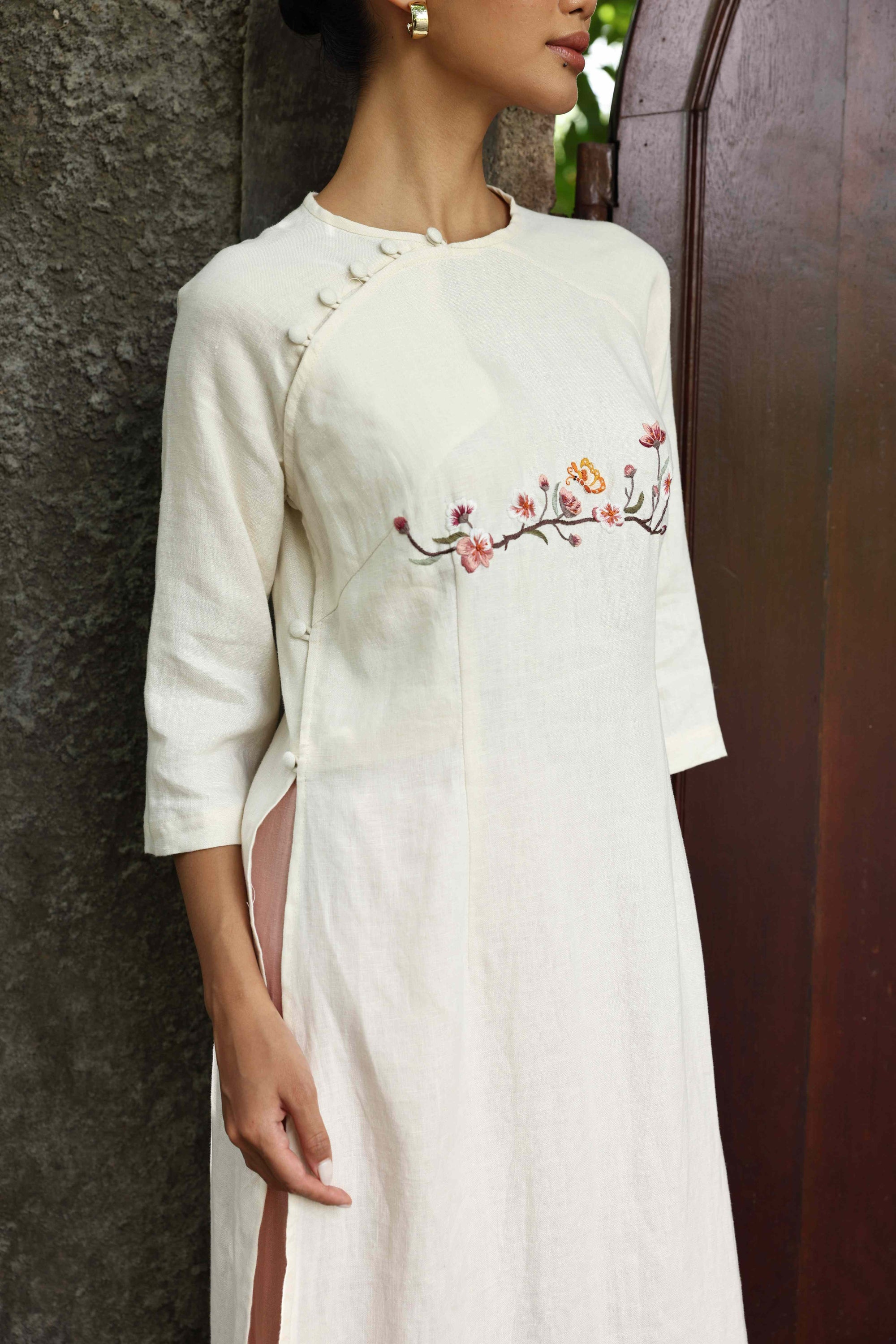 custom embroidered linen ao dai