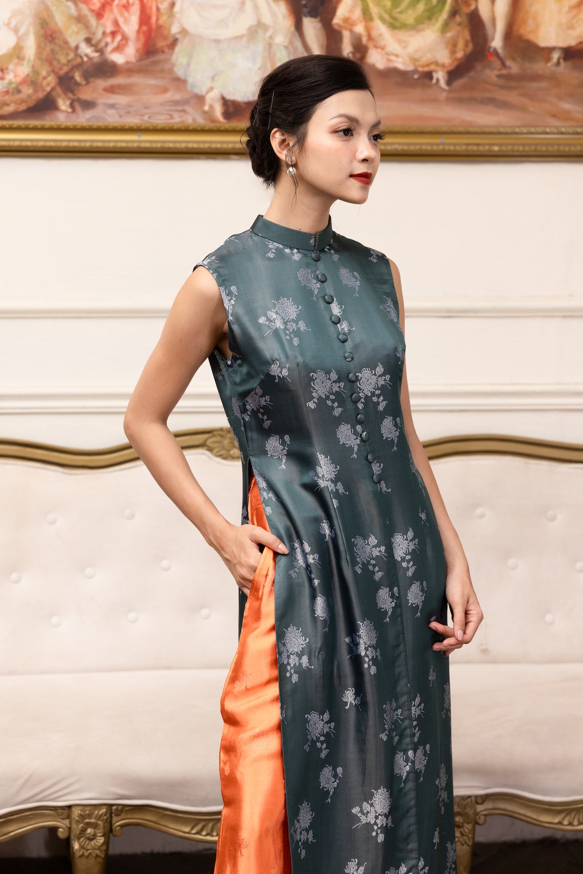 custom sleeveless silk ao dai