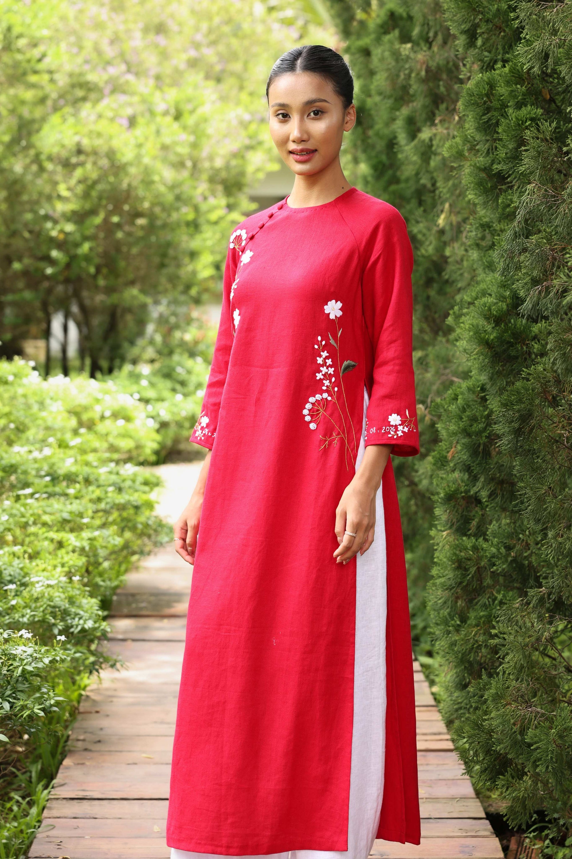 Floral hand-embroidered linen ao dai
