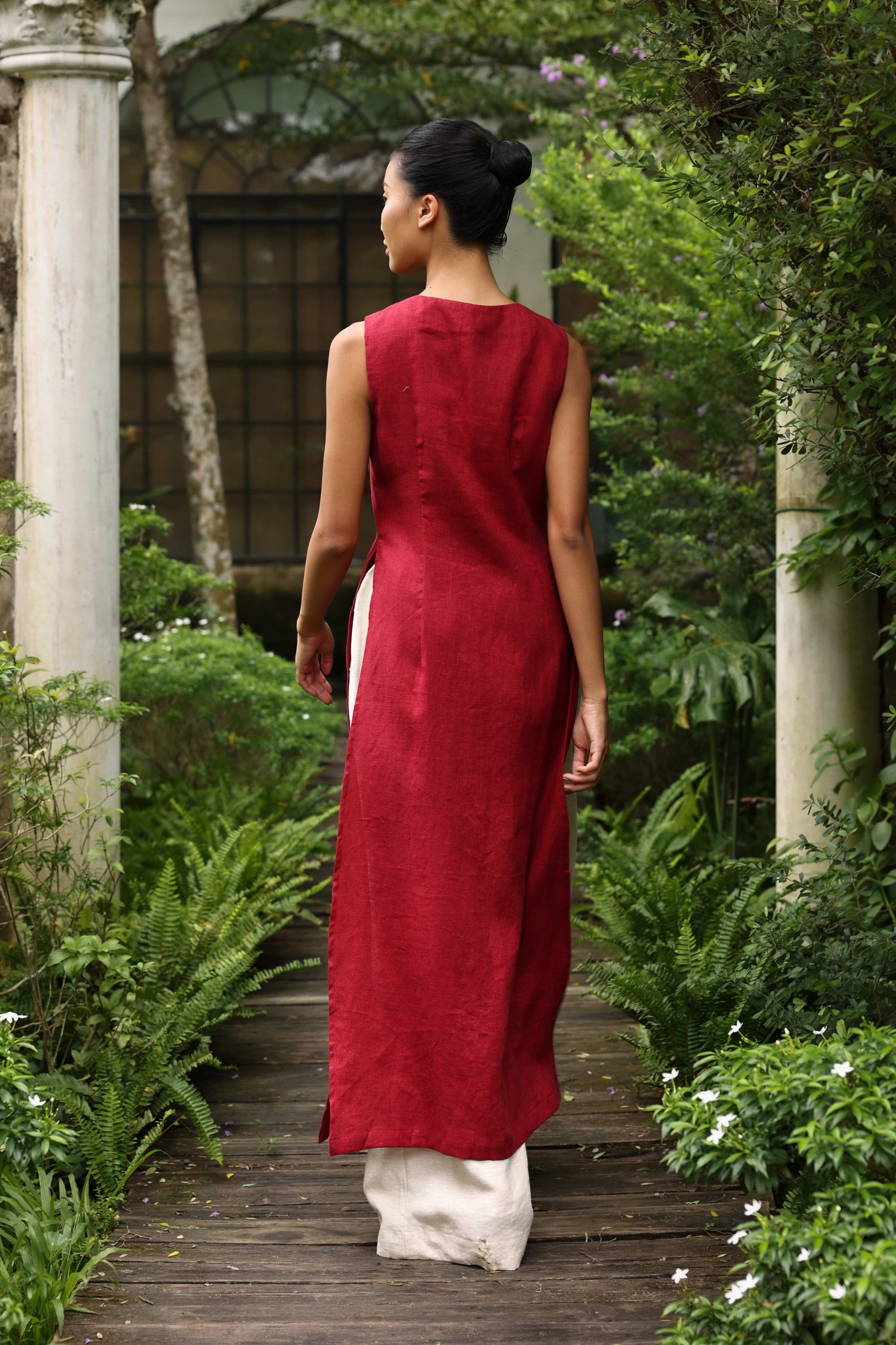 Front slit linen ao dai