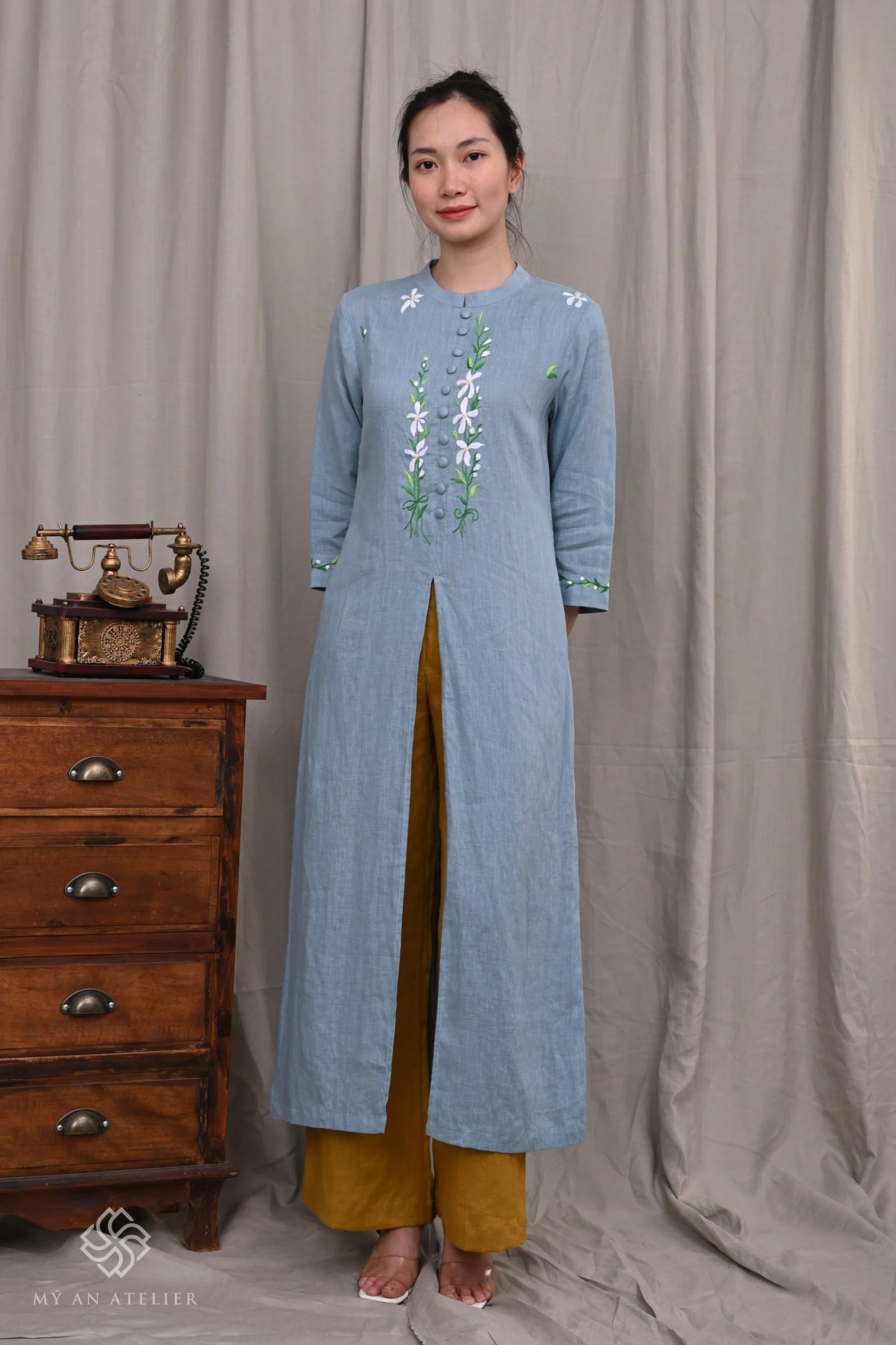 Hand-embroidered linen floral ao dai